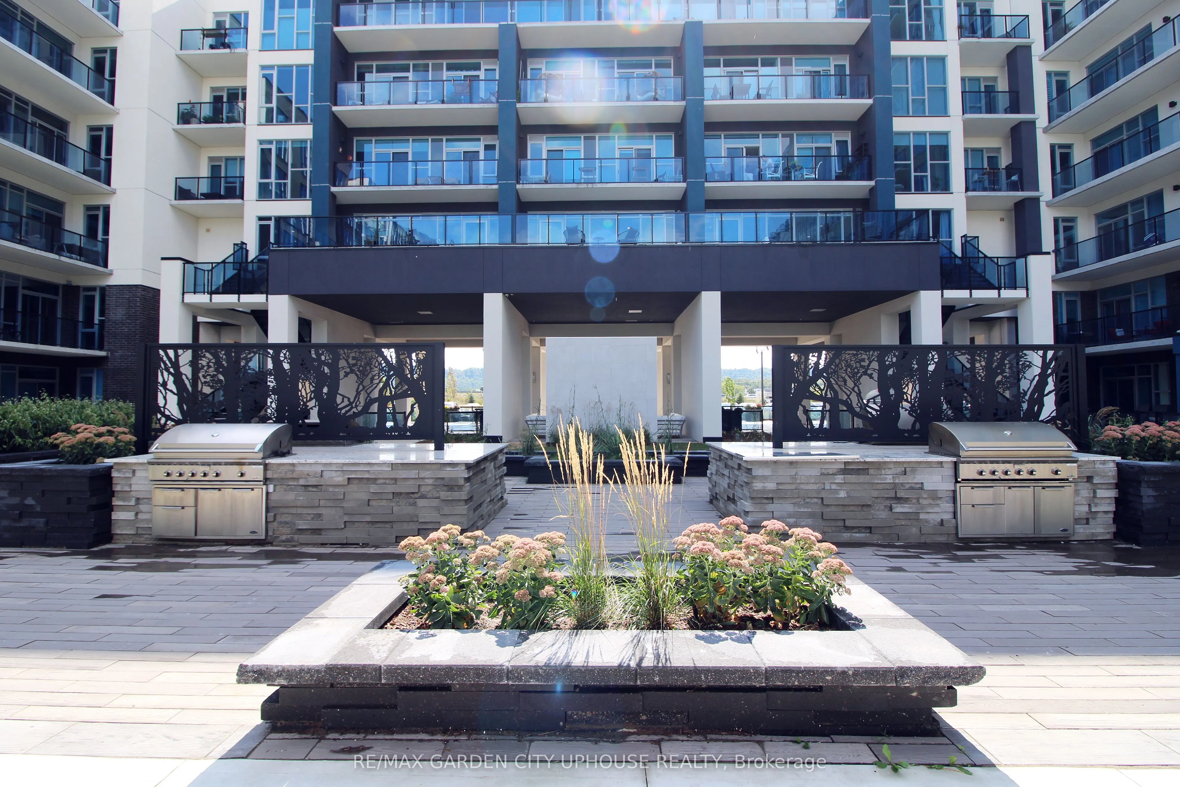 16 CONCORD Place #336