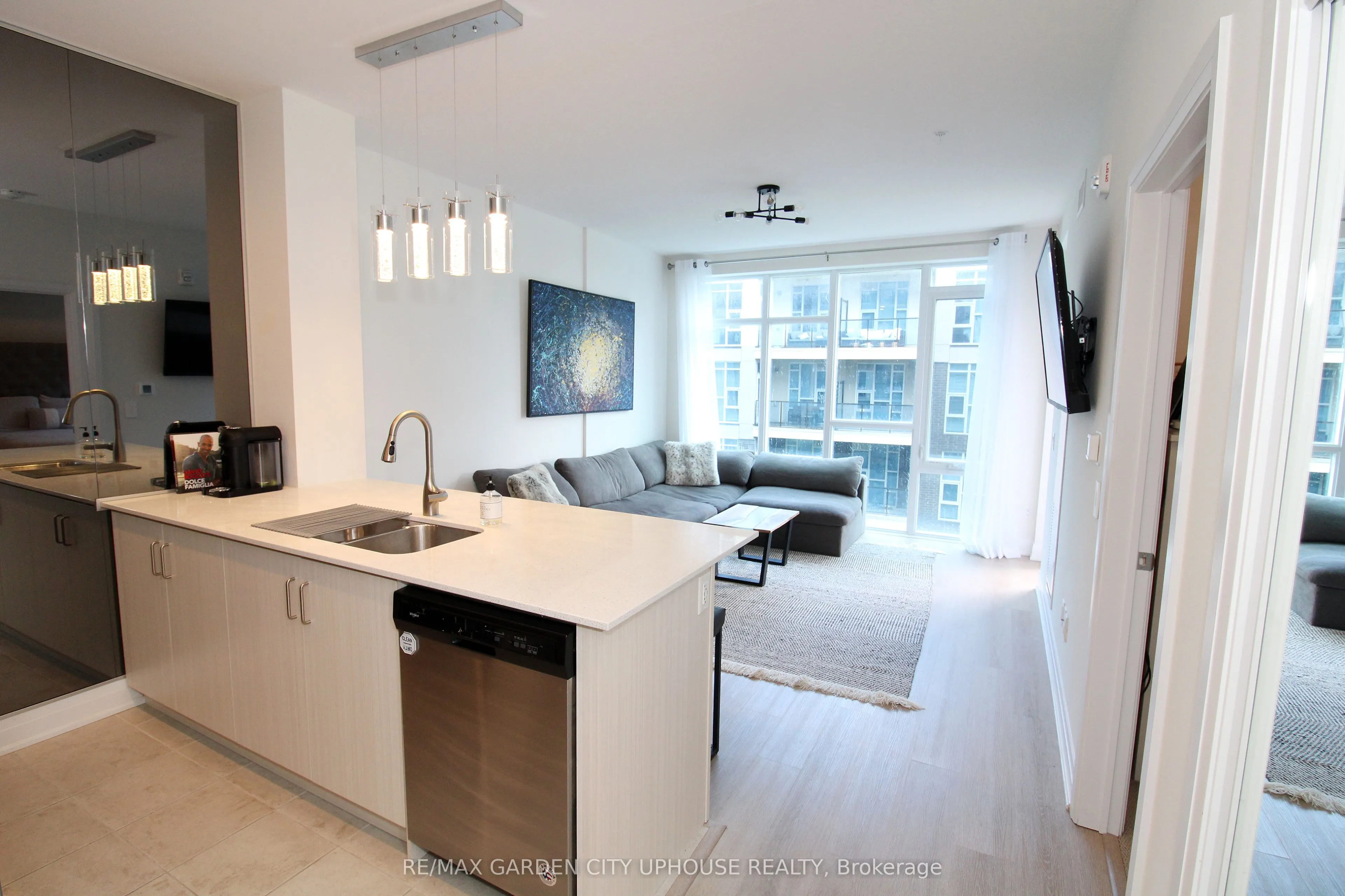 16 CONCORD Place #336