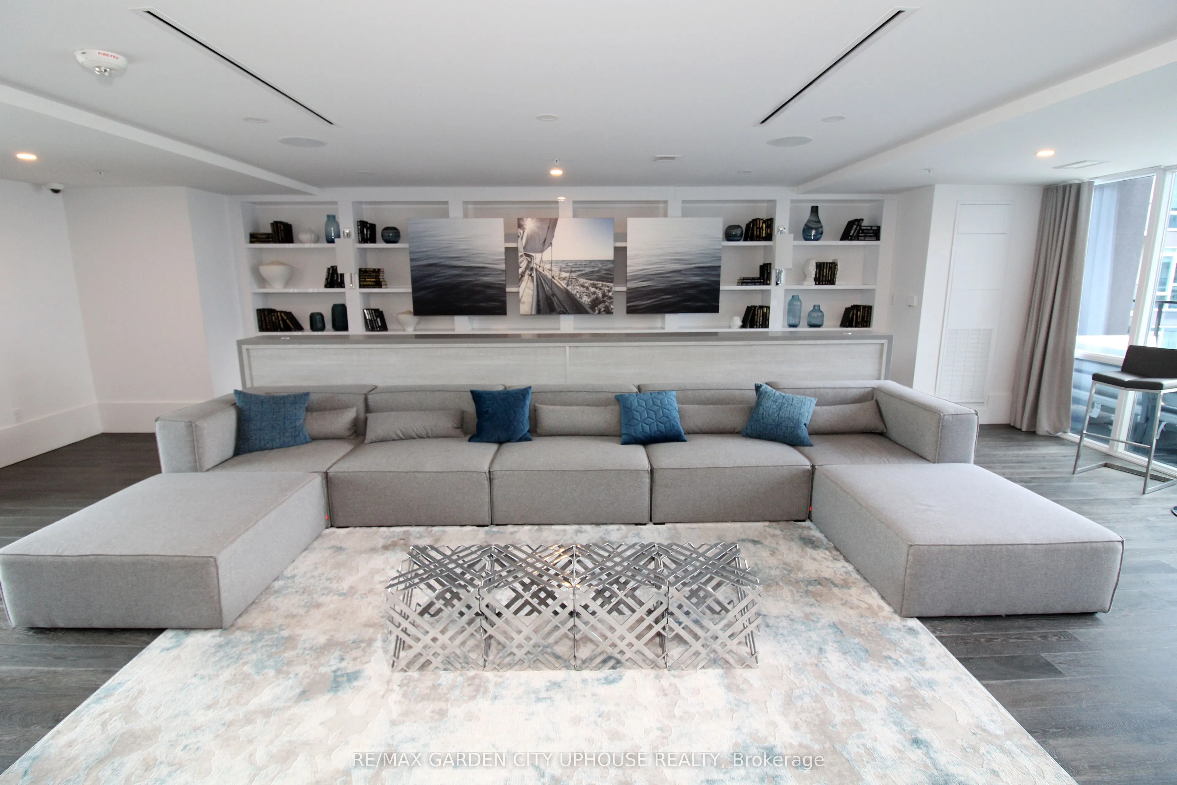 16 CONCORD Place #336