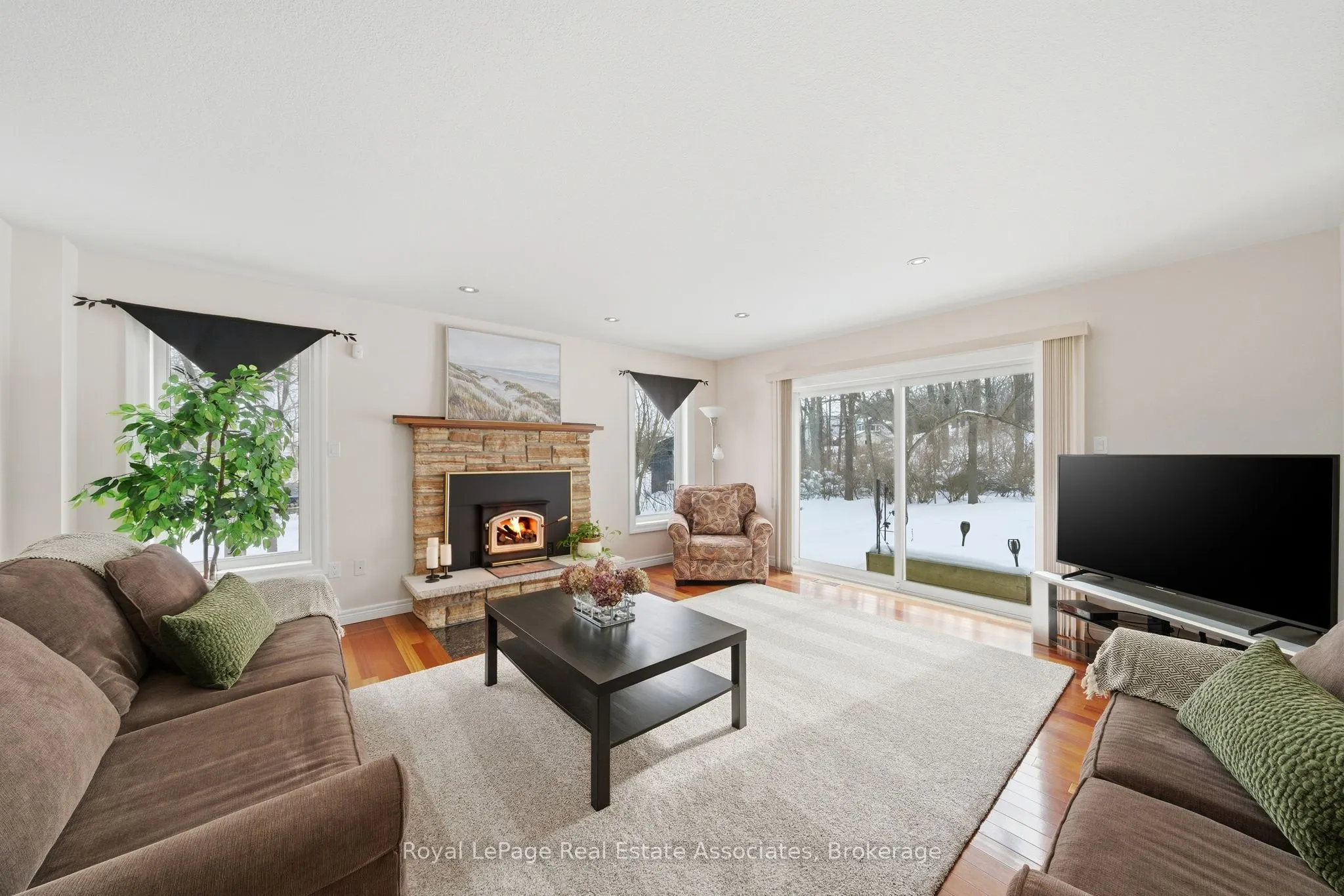 86 Ridge Road E