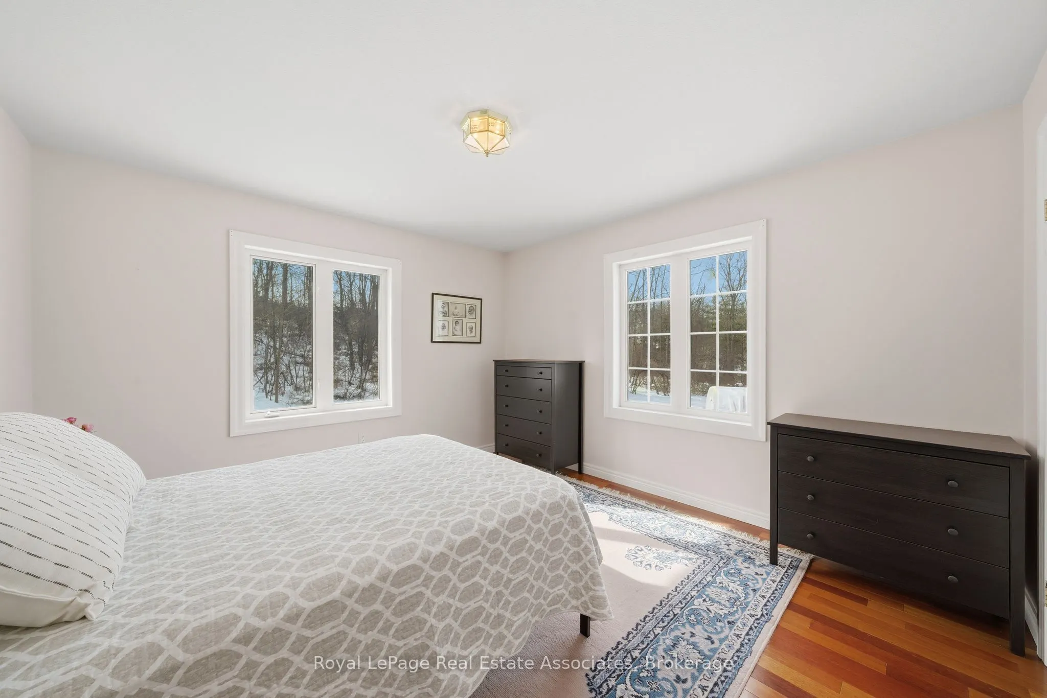 86 Ridge Road E
