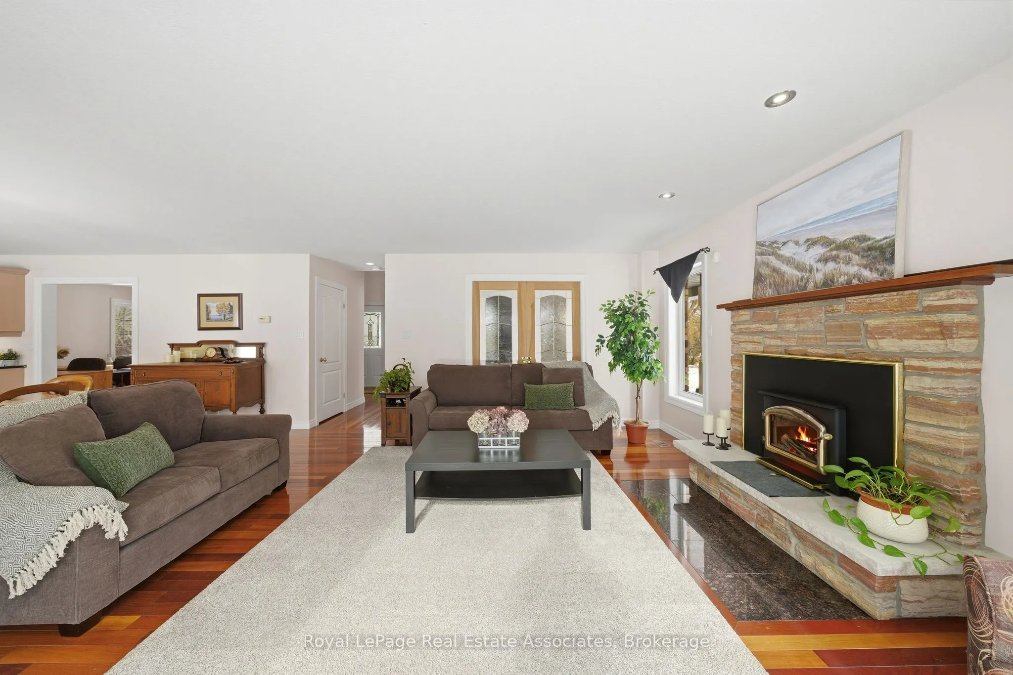86 Ridge Road E