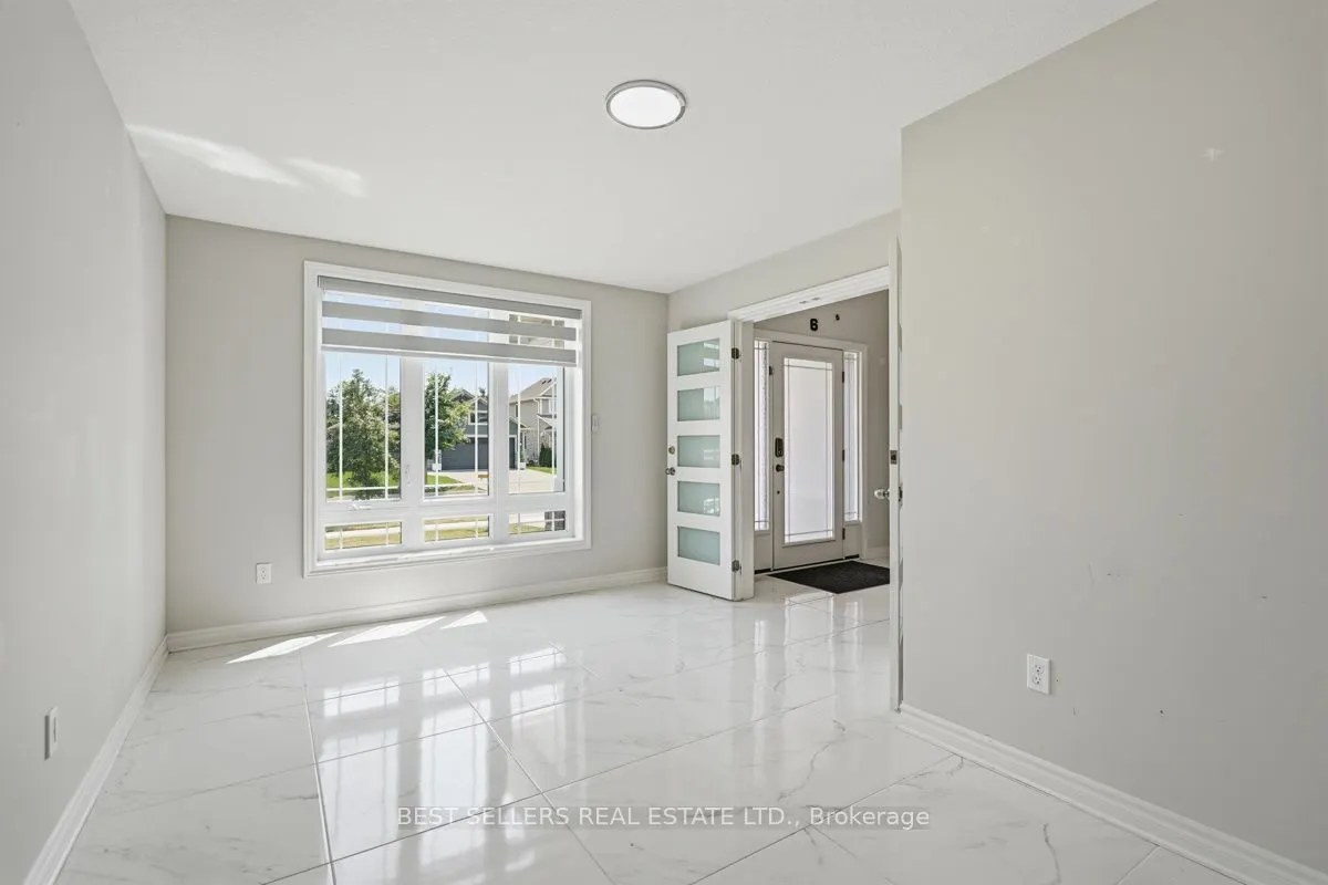 22 Weir Crescent