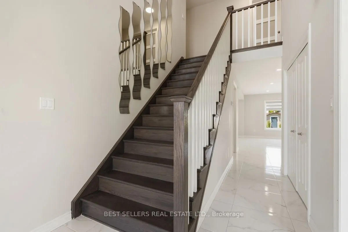 22 Weir Crescent