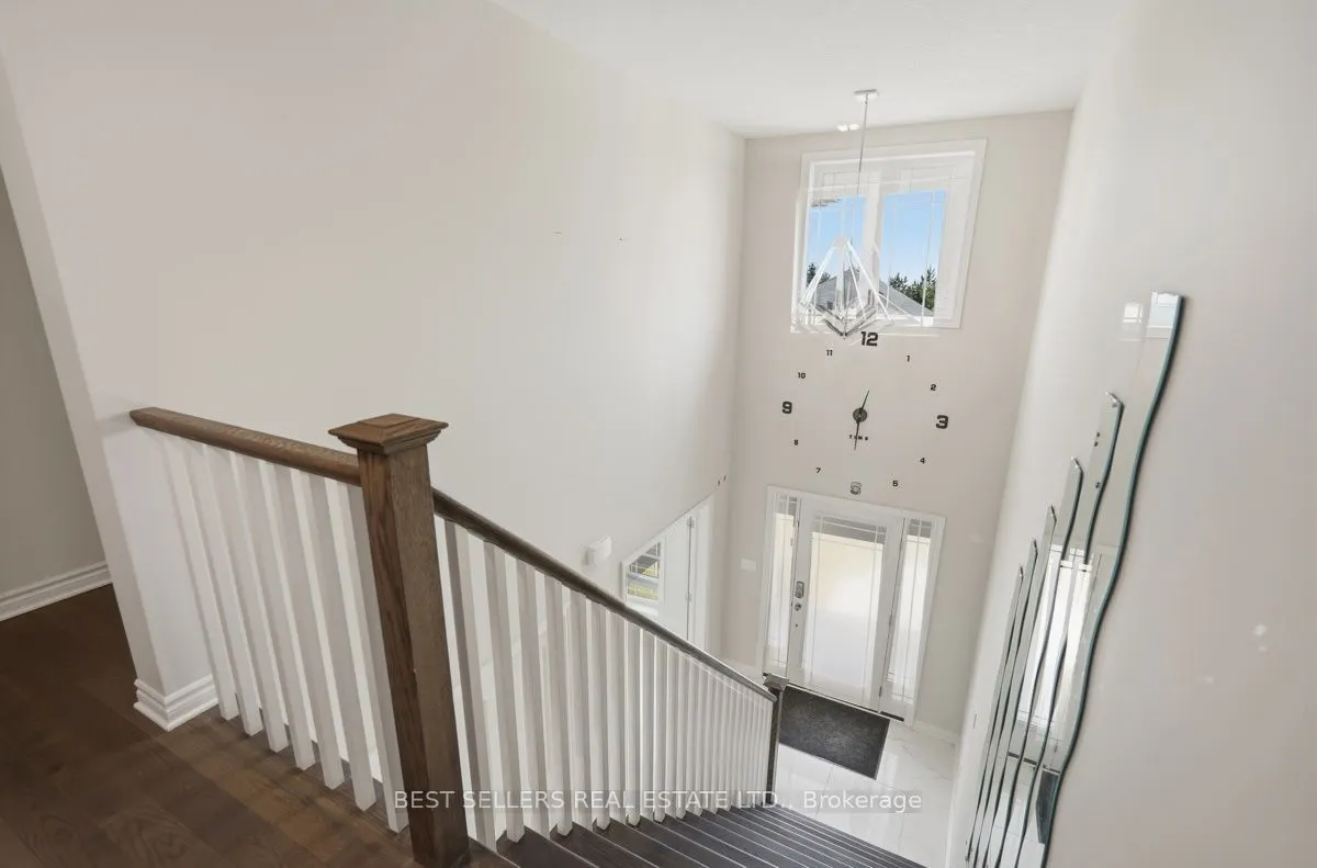 22 Weir Crescent