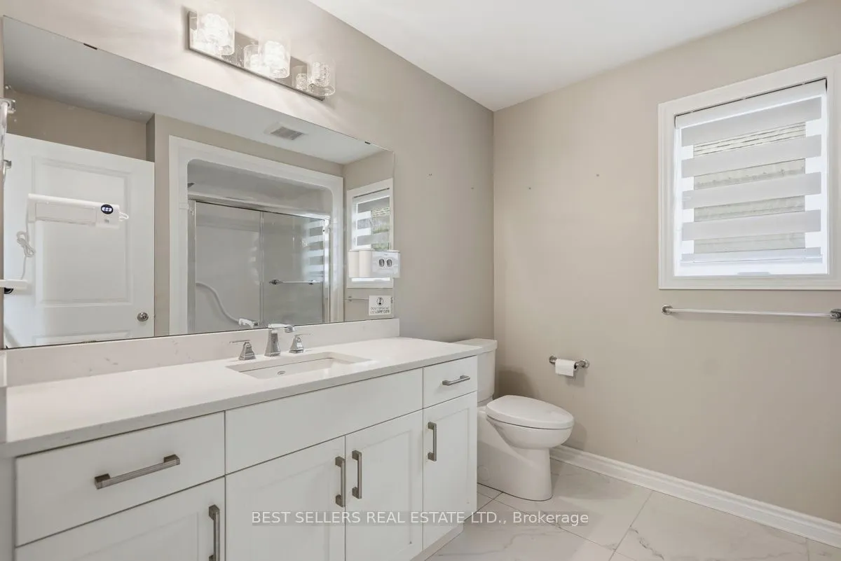 22 Weir Crescent