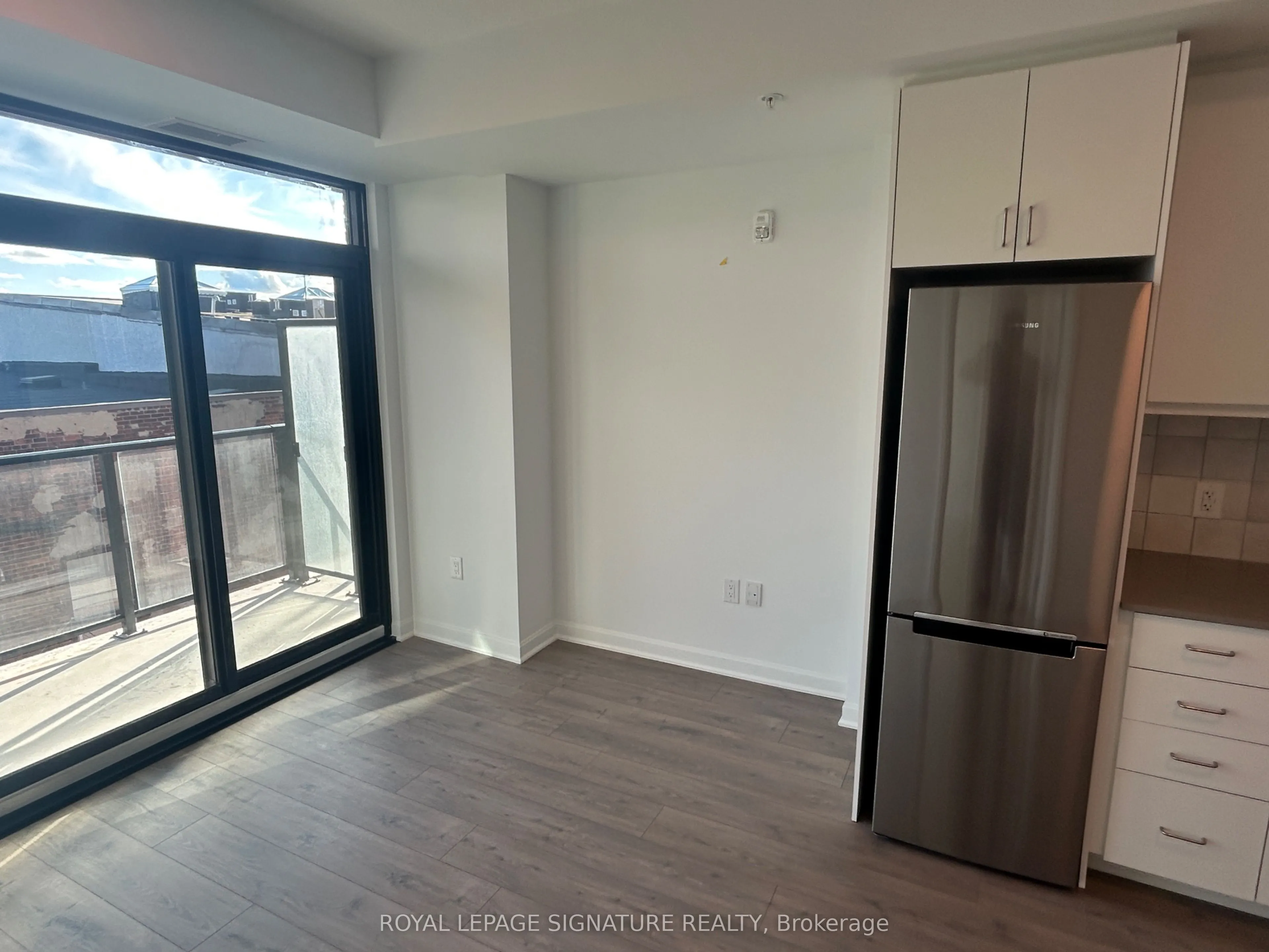 223 Princess Street #413