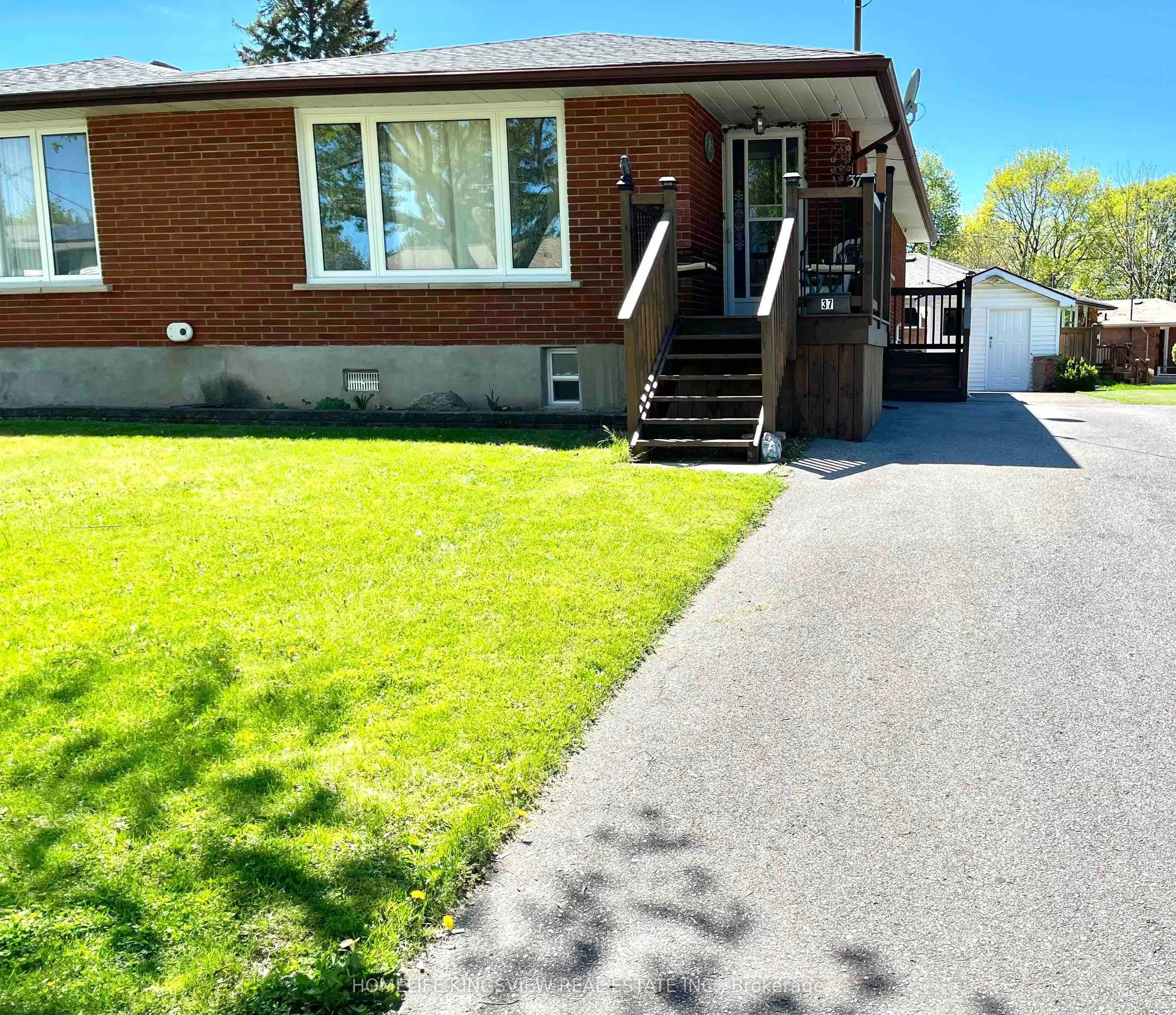 37 Allan Drive