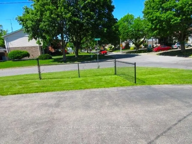 37 Allan Drive