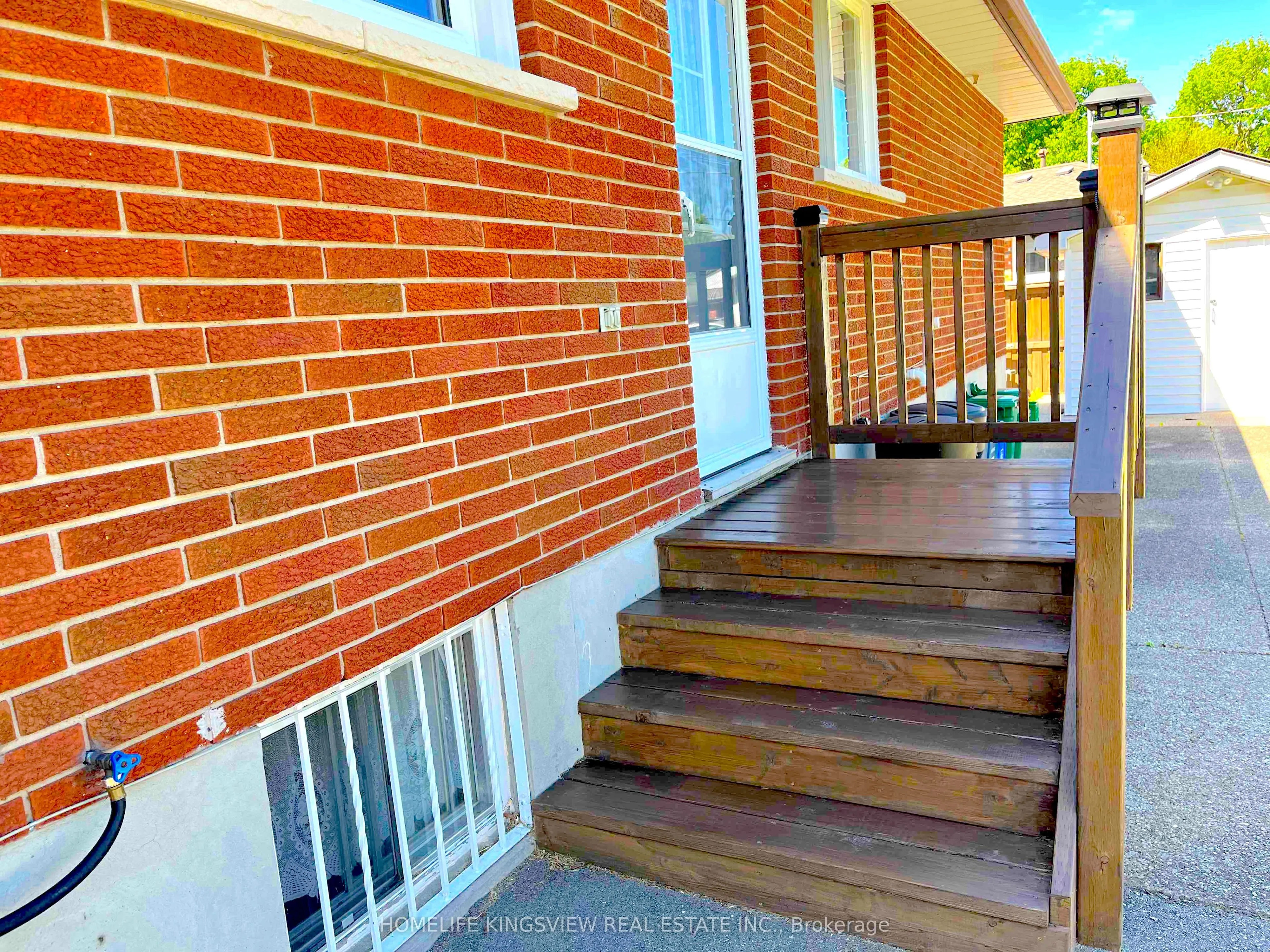 37 Allan Drive
