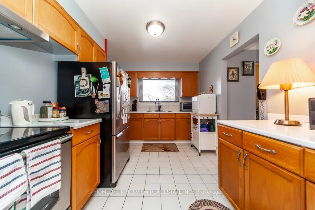 37 Allan Drive