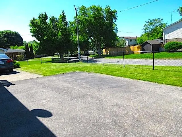 37 Allan Drive