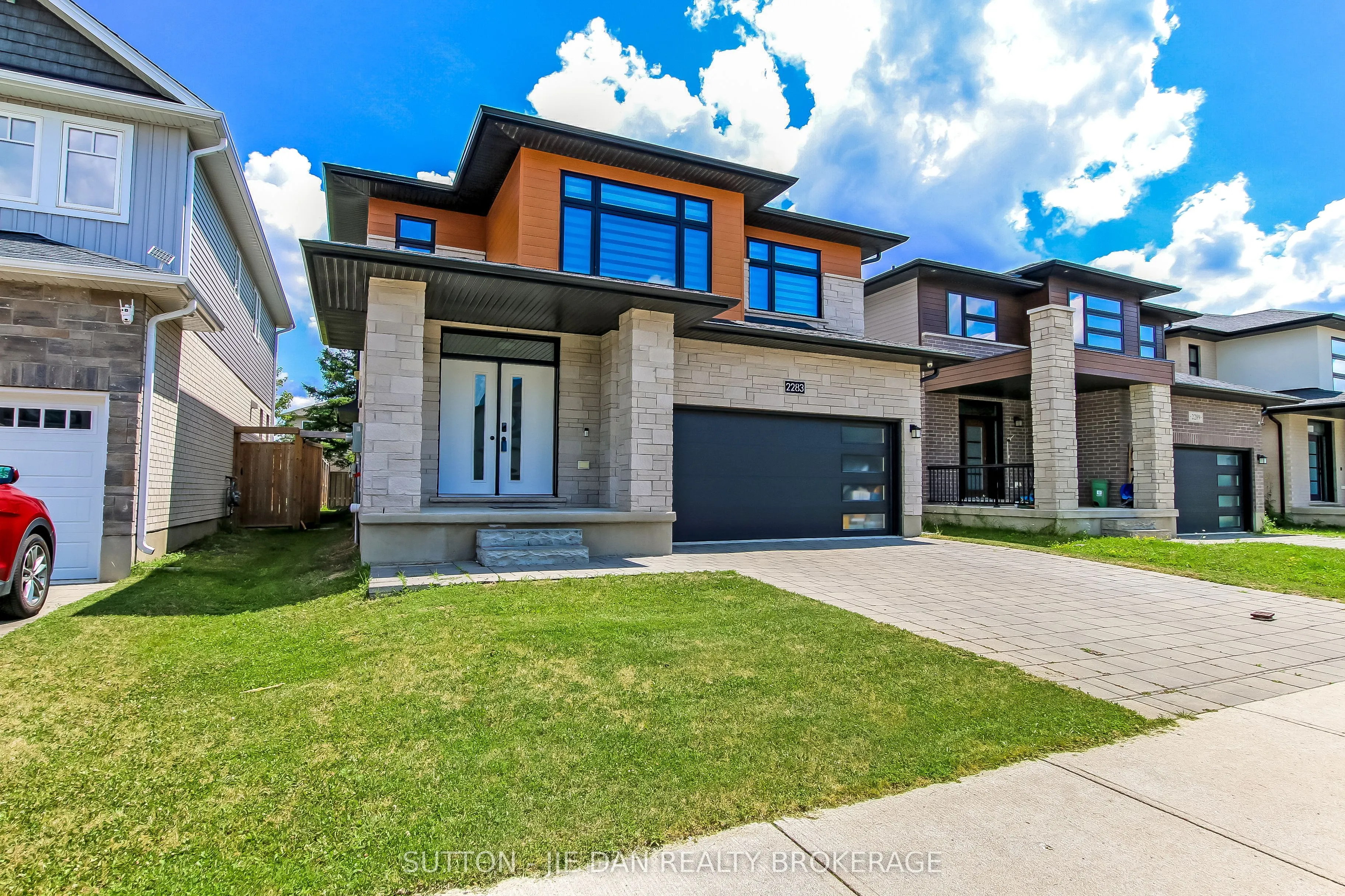2283 Tokala Trail