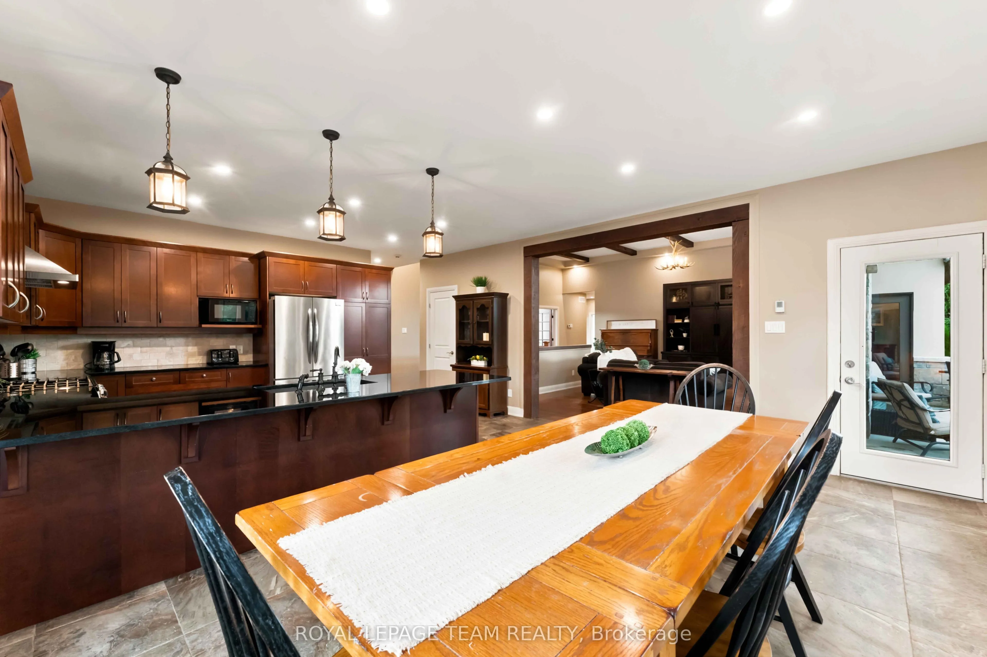 1801 CEDARLAKES Way