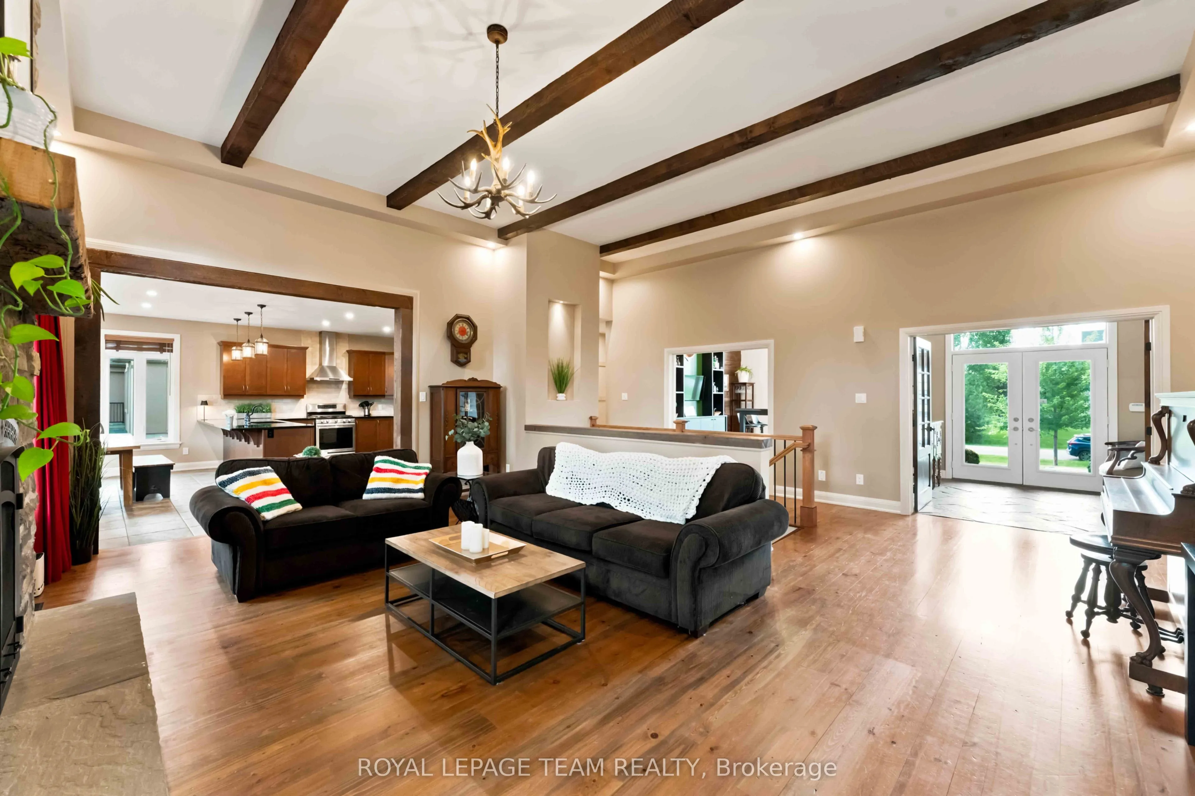 1801 CEDARLAKES Way