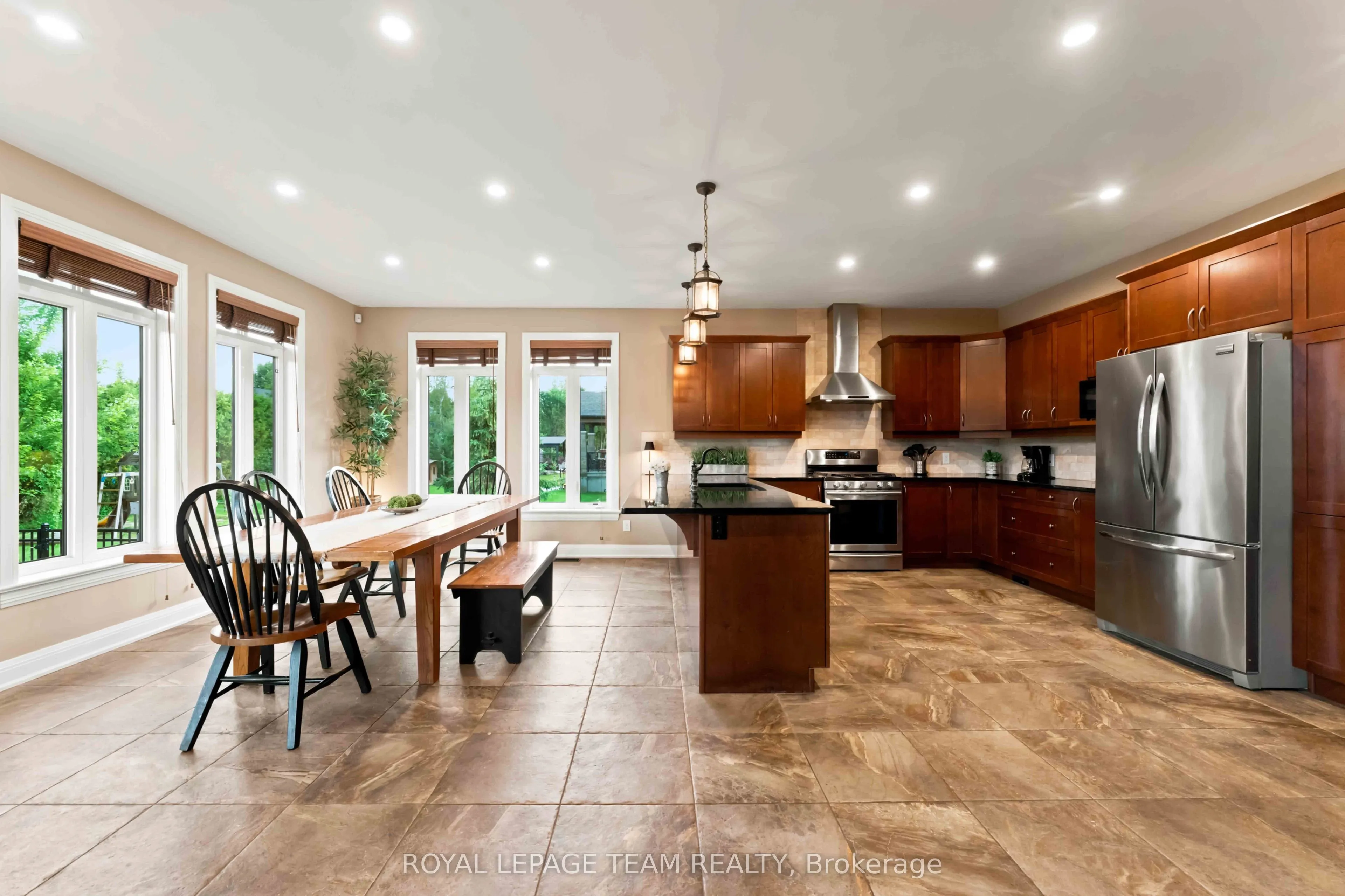 1801 CEDARLAKES Way