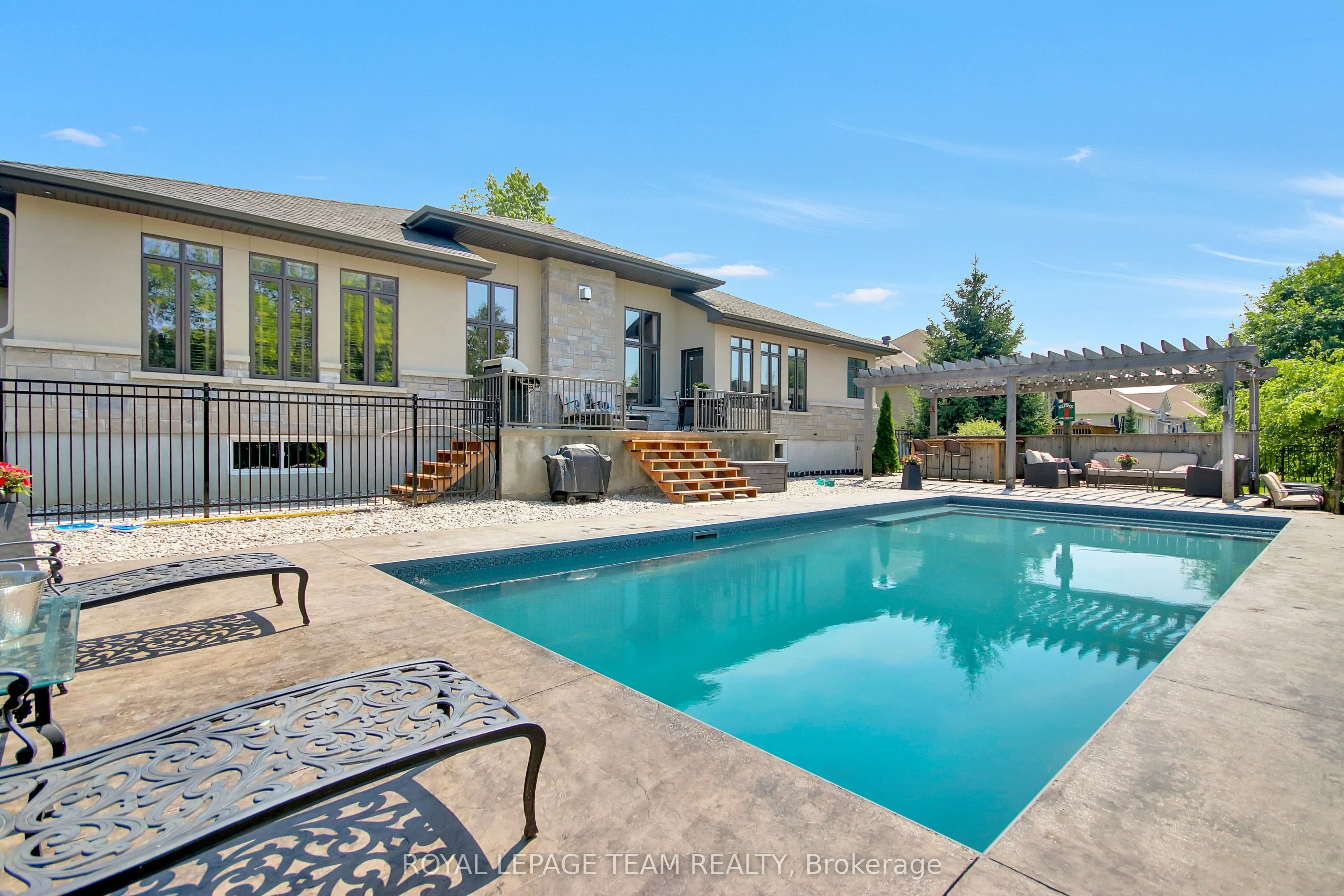 1801 CEDARLAKES Way