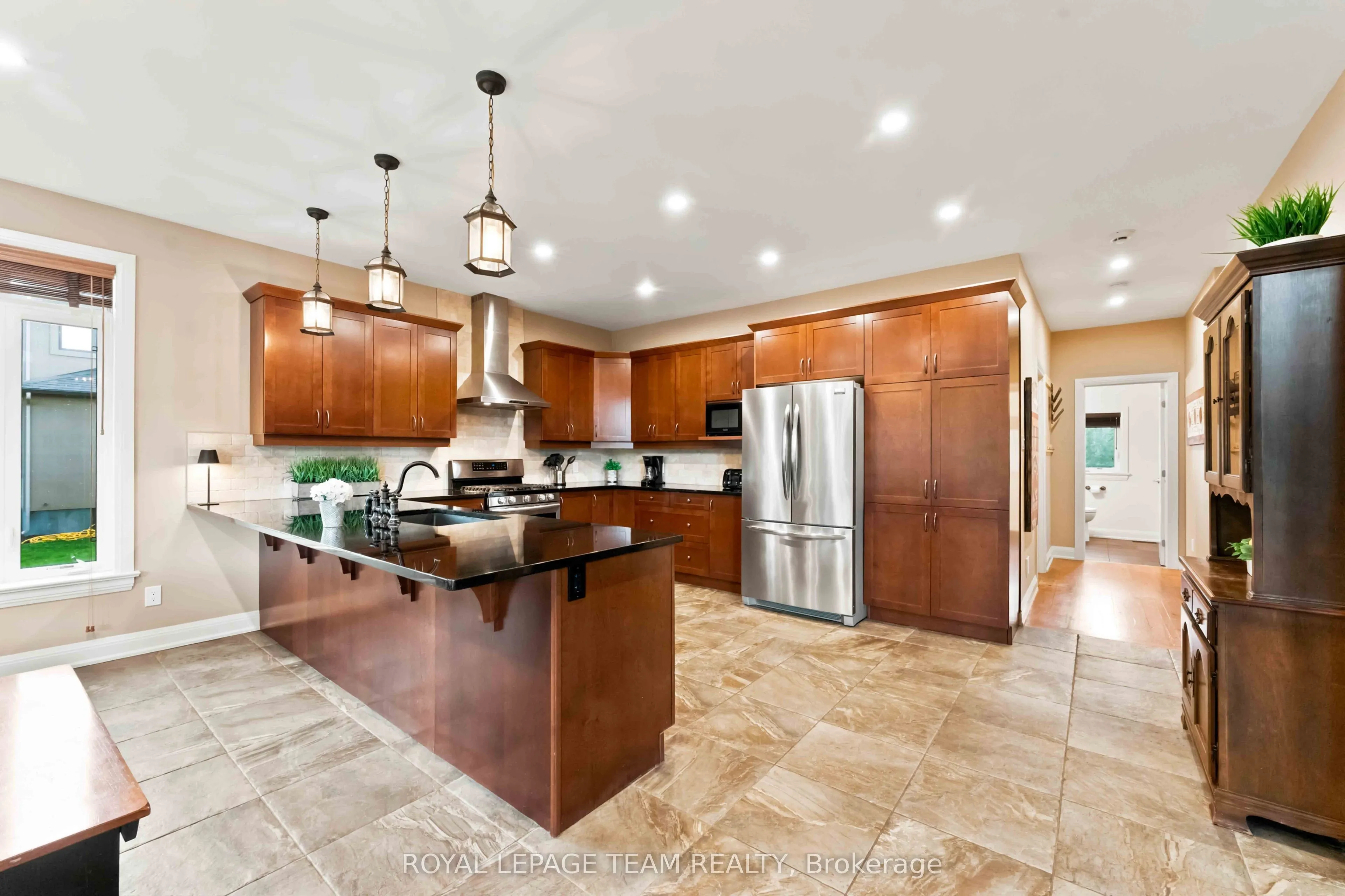 1801 CEDARLAKES Way