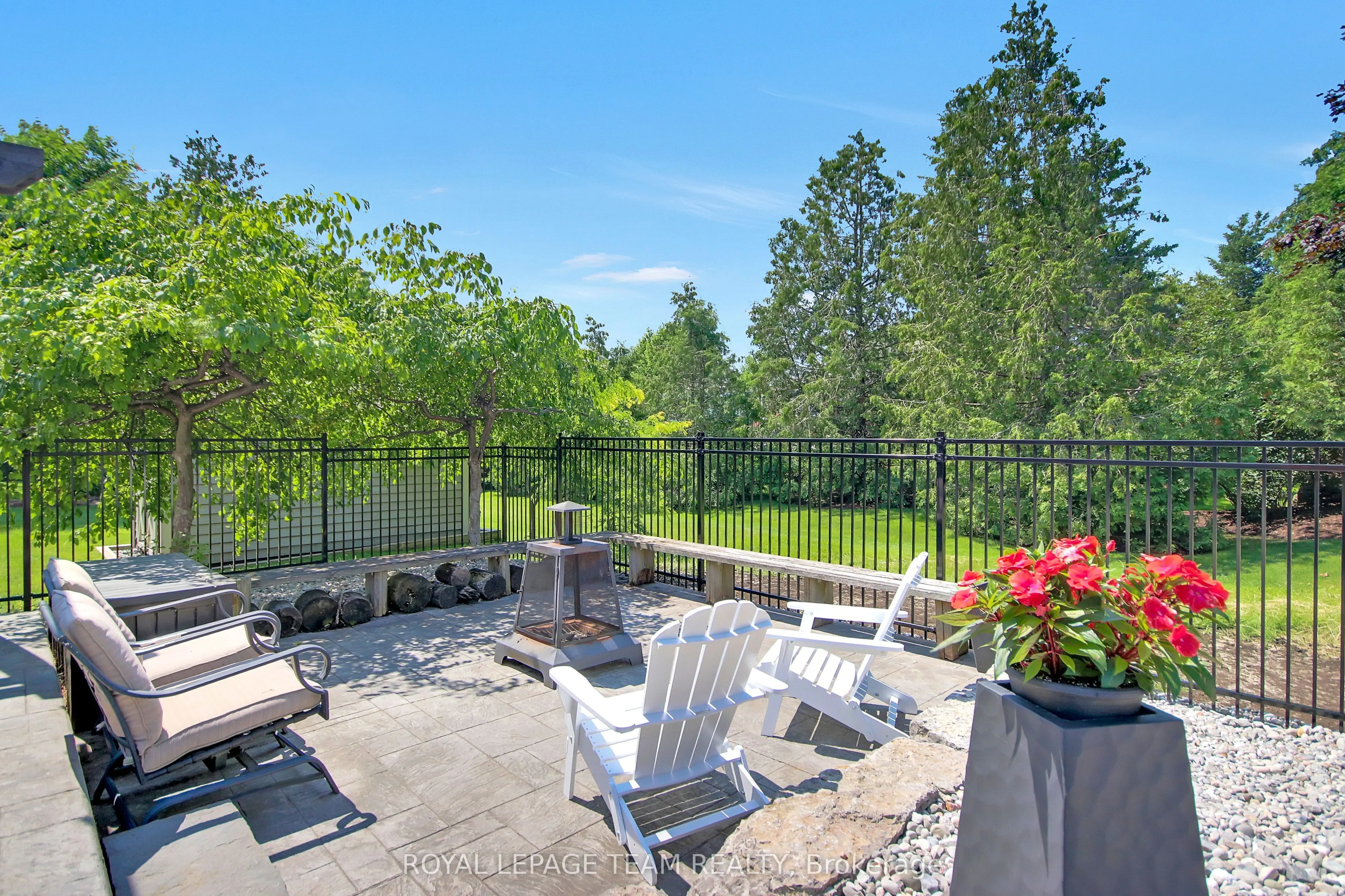 1801 CEDARLAKES Way