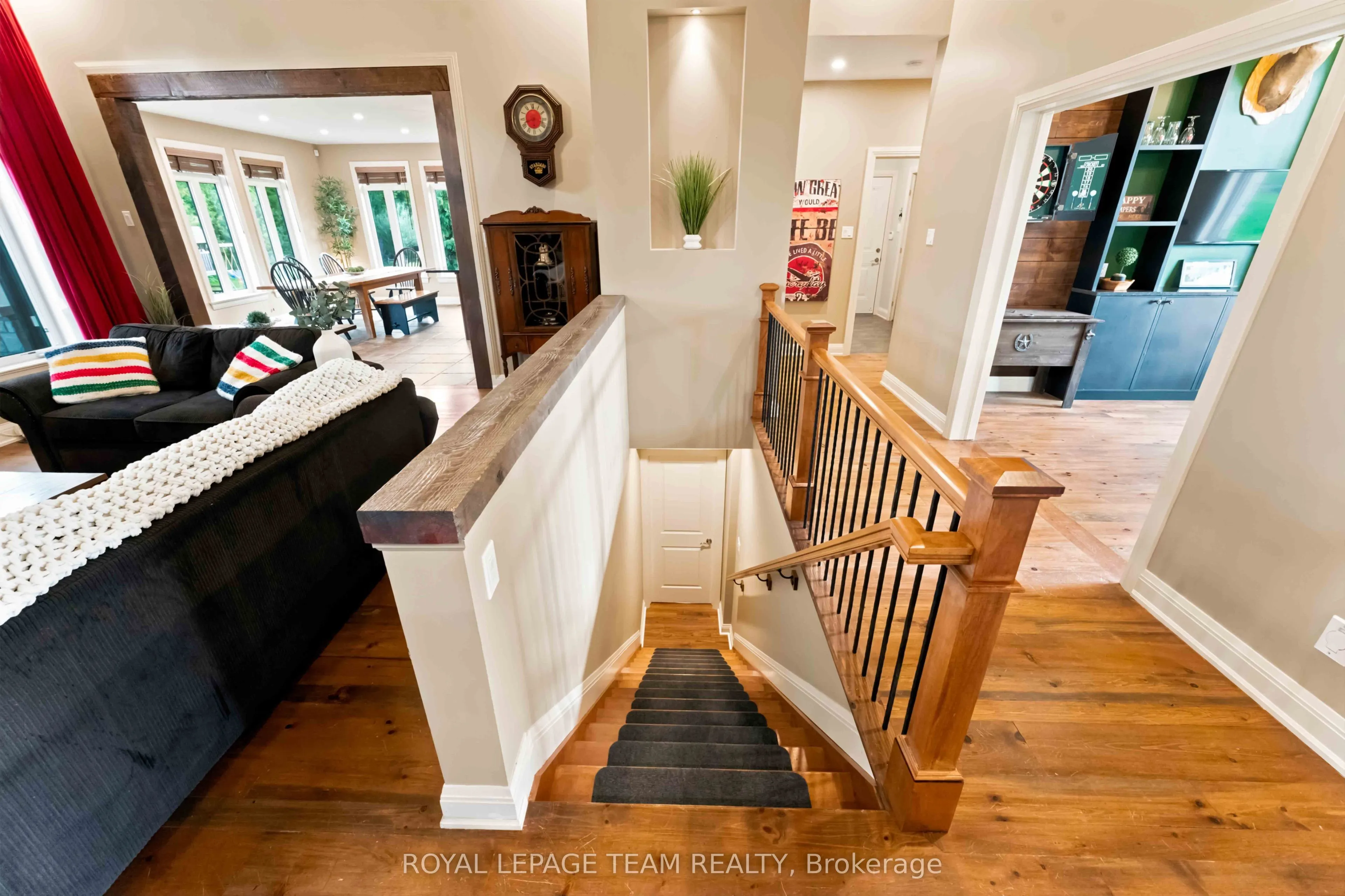 1801 CEDARLAKES Way