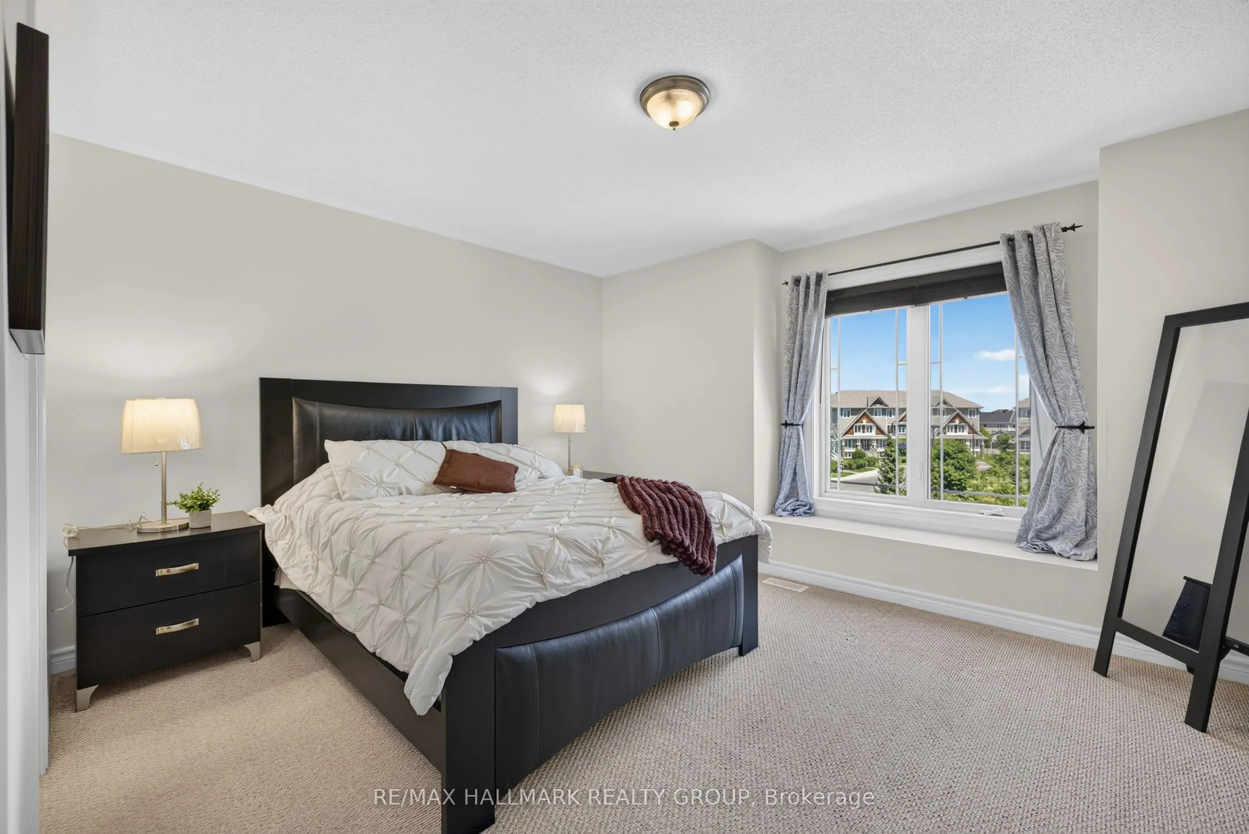 581 Lakeridge Drive #16