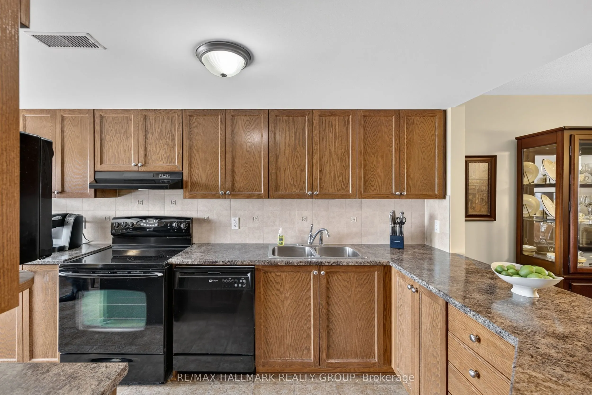 581 Lakeridge Drive #16