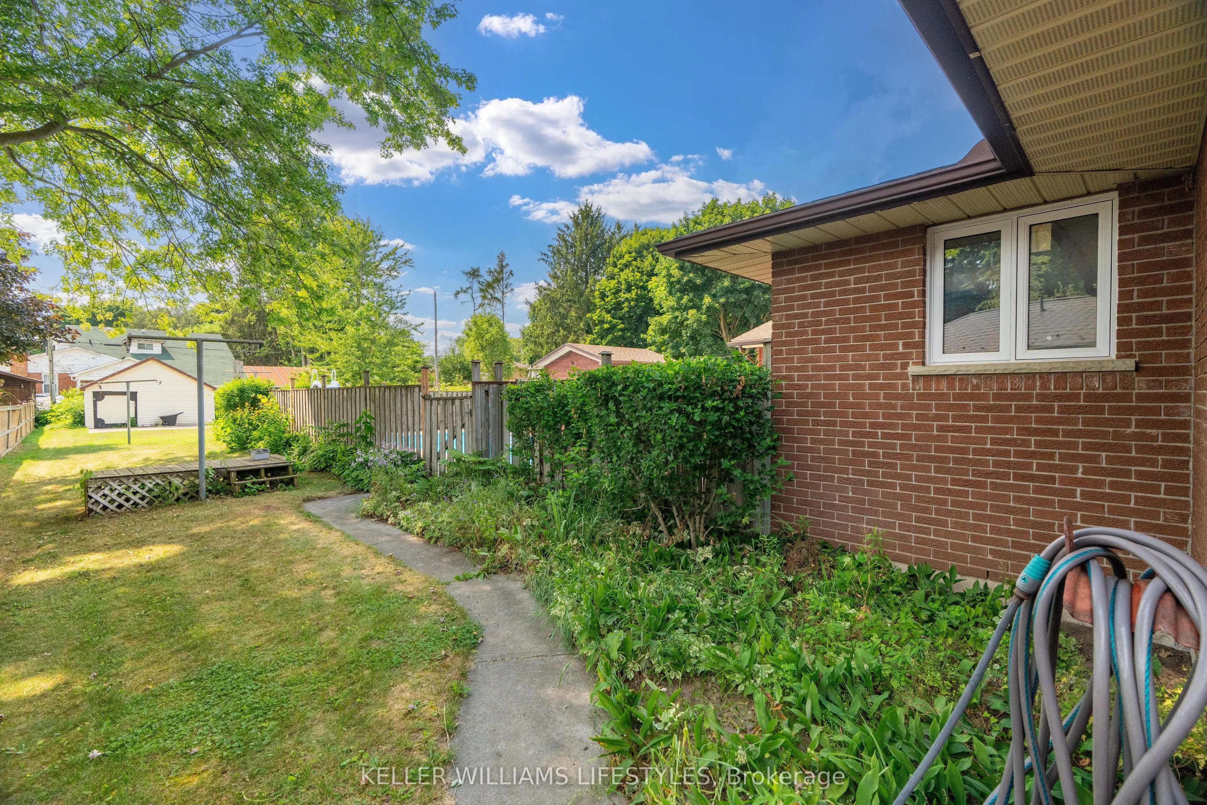 288 Carrie Street