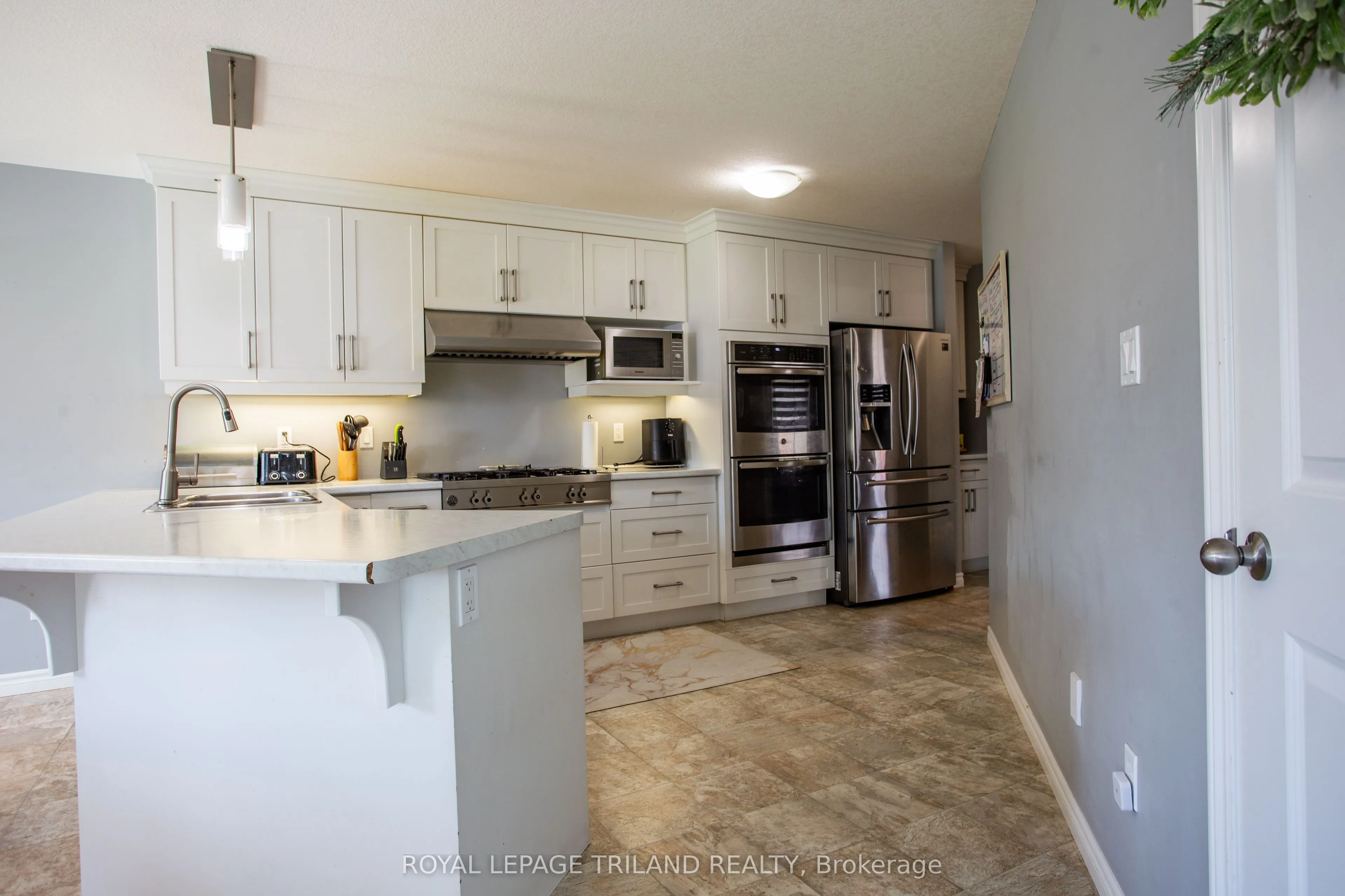 1 Acorn Trail