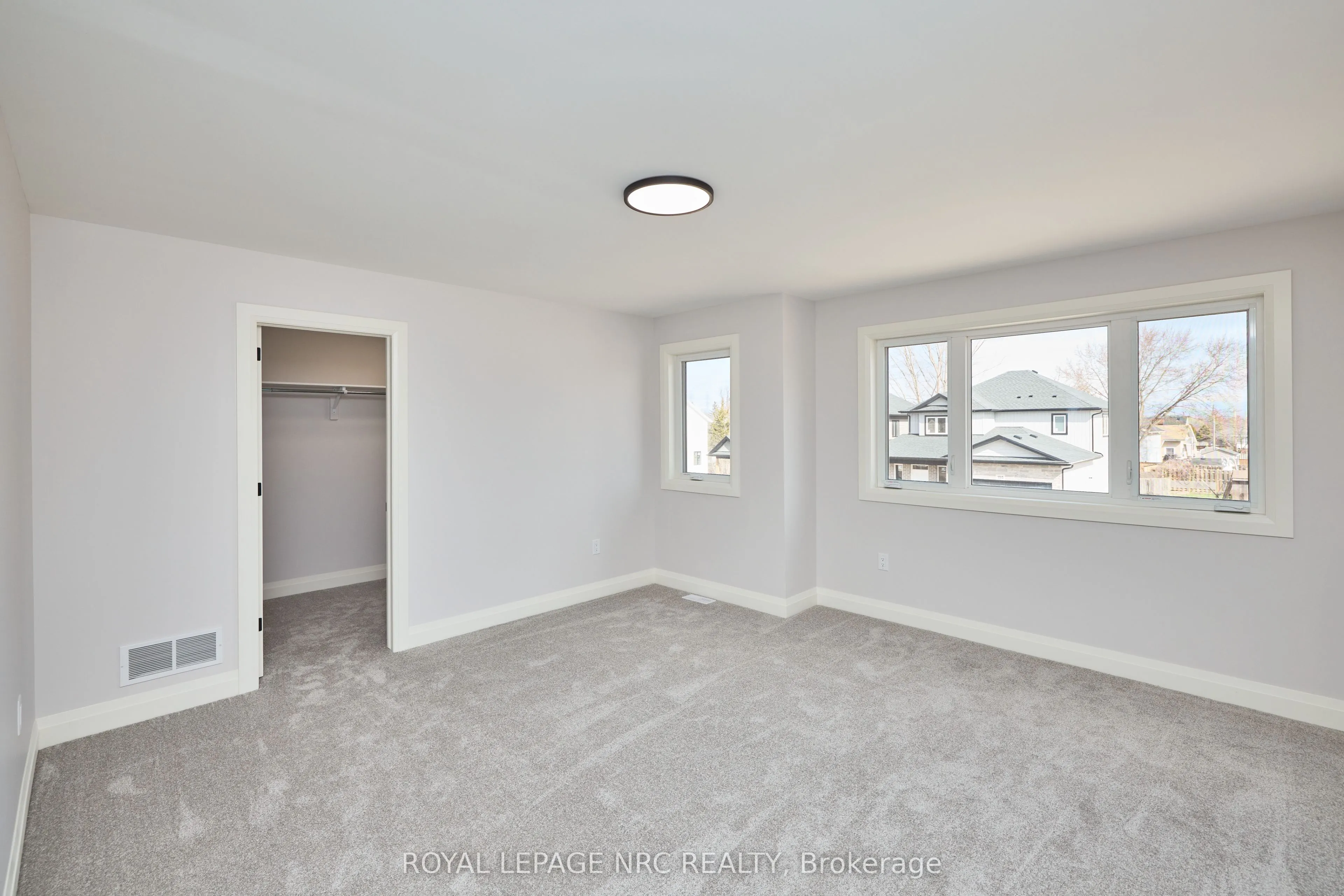 196 Hodgkins Avenue