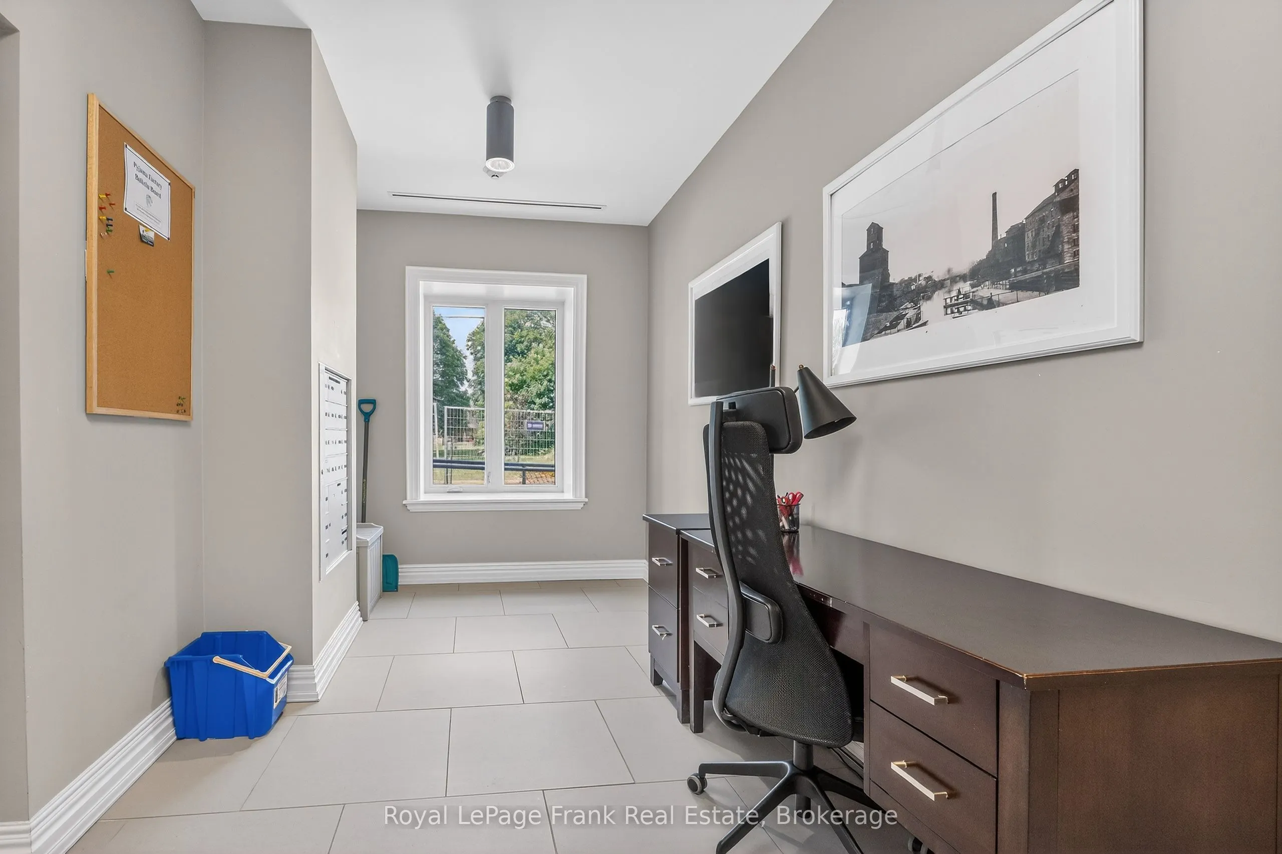25 King Street #103