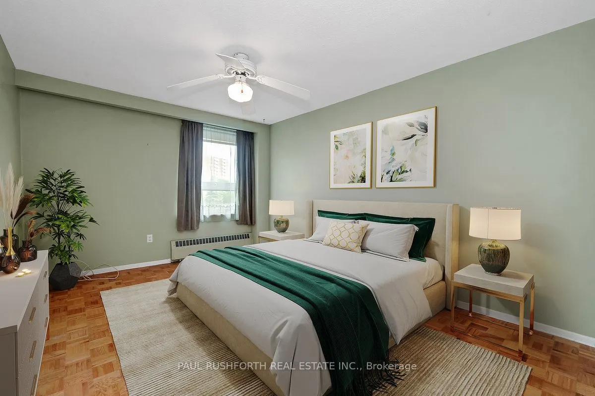 1356 Meadowlands Drive E #201