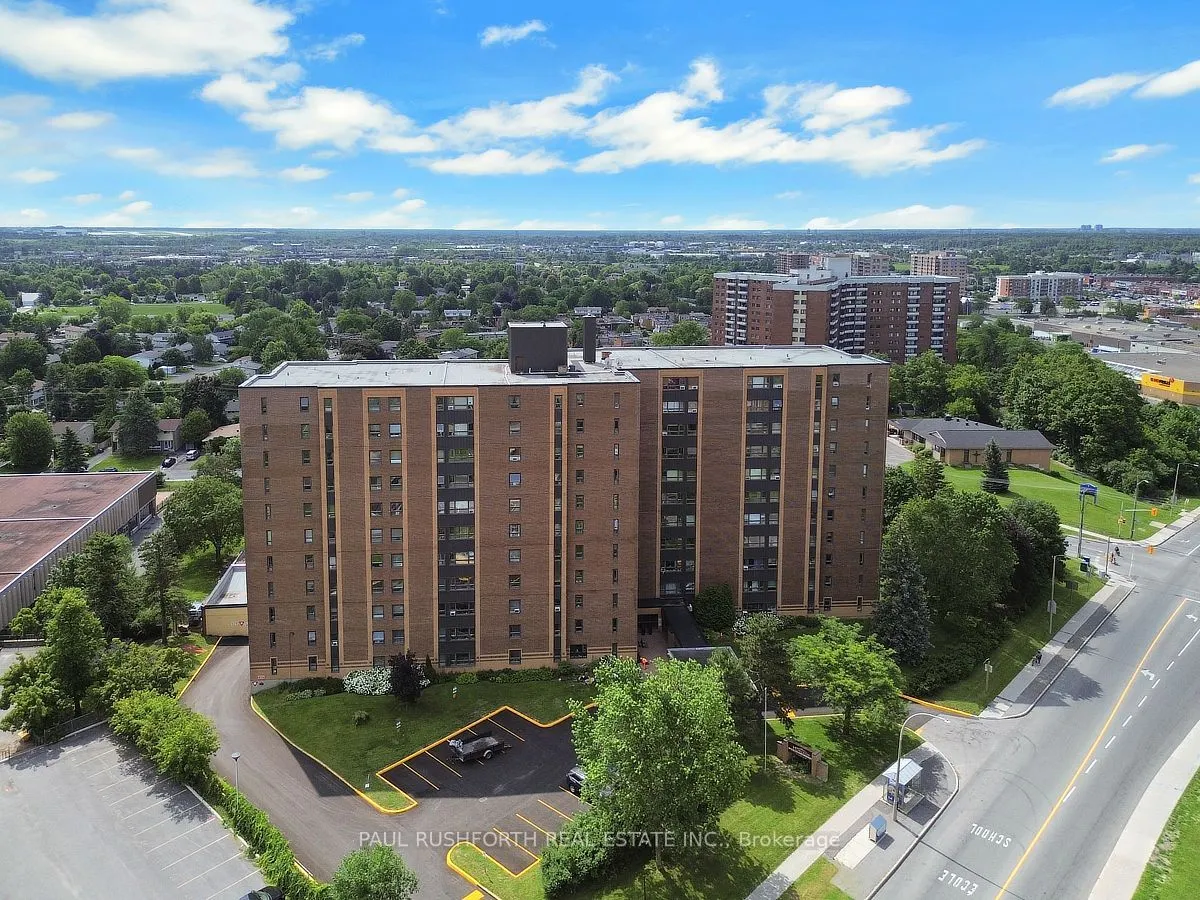 1356 Meadowlands Drive E #201