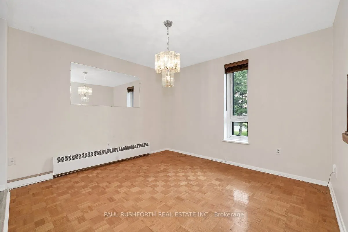 1356 Meadowlands Drive E #201