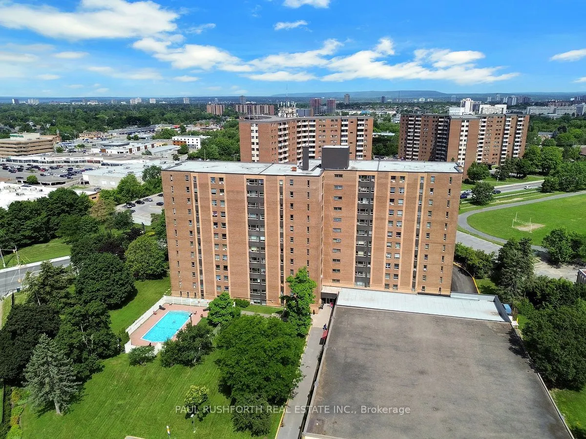 1356 Meadowlands Drive E #201