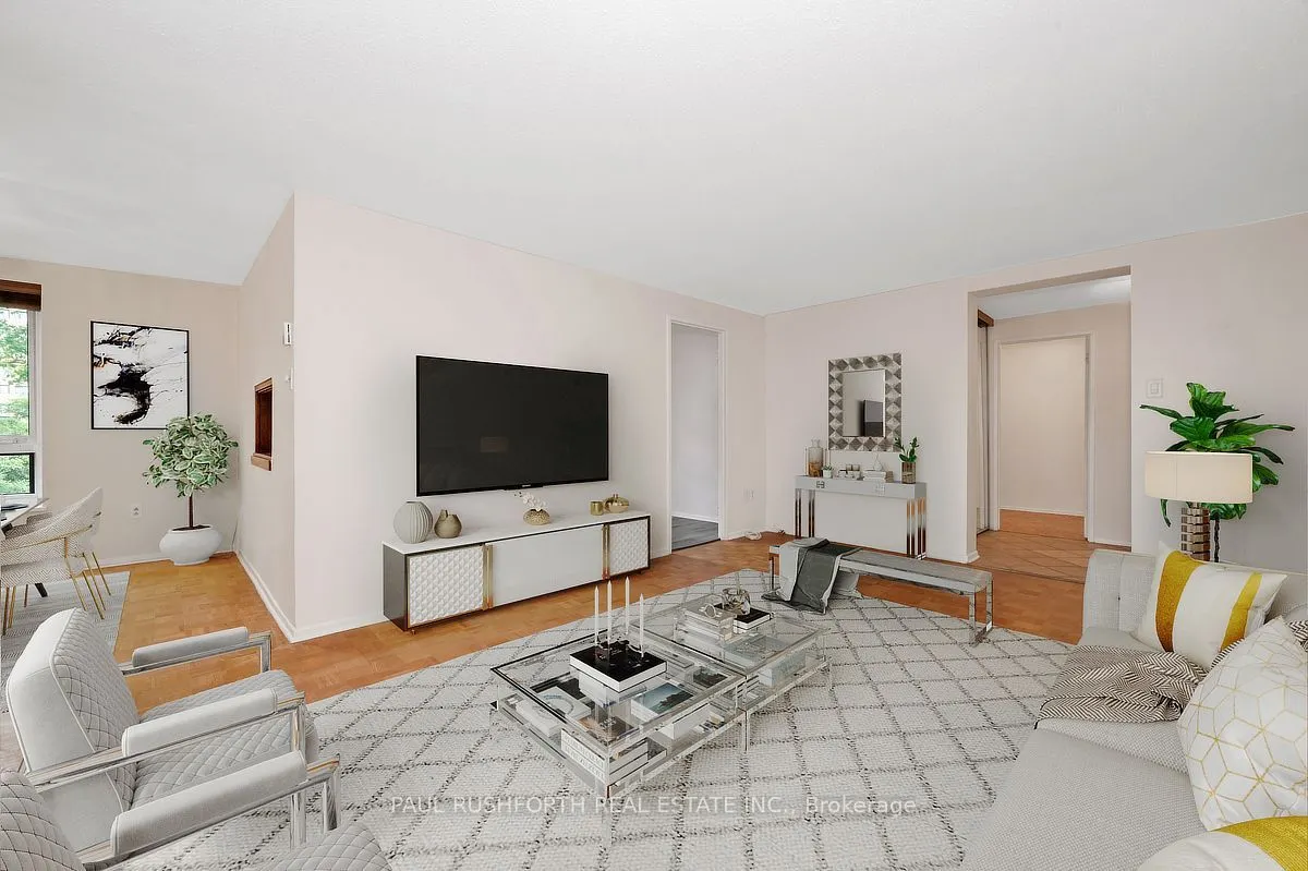 1356 Meadowlands Drive E #201