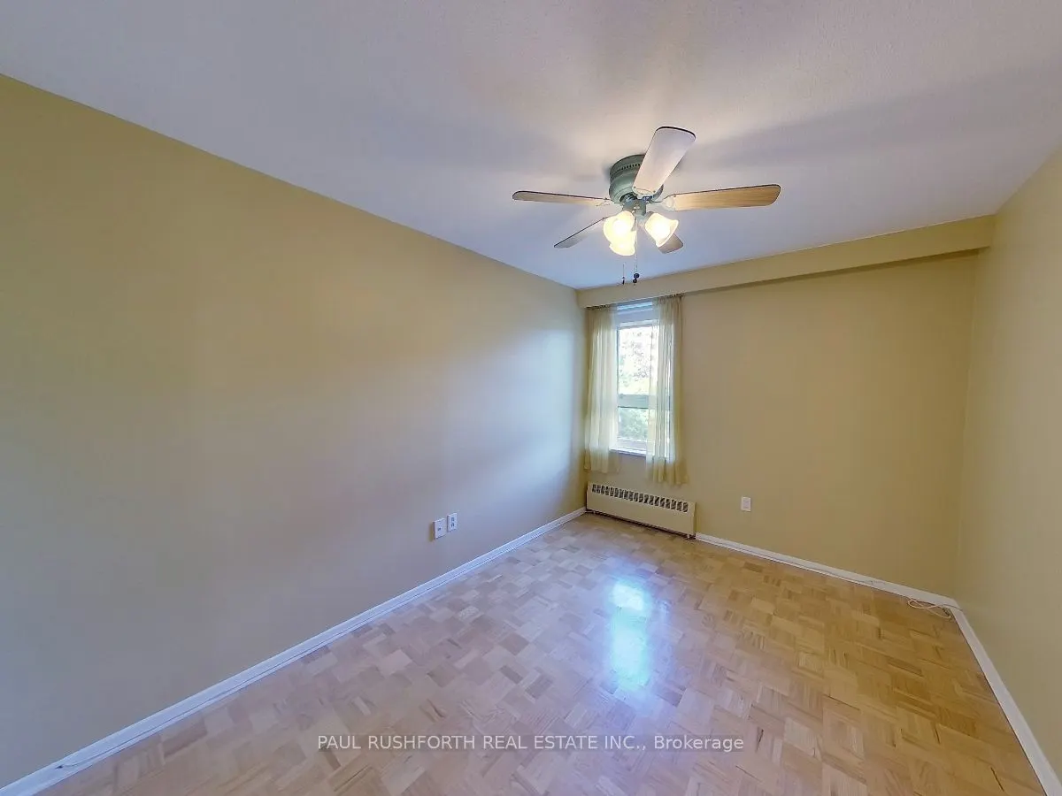 1356 Meadowlands Drive E #201