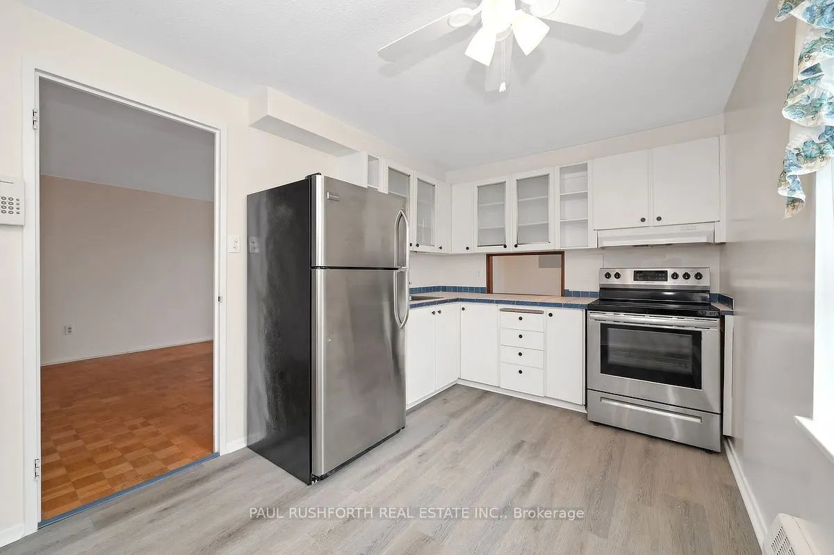 1356 Meadowlands Drive E #201