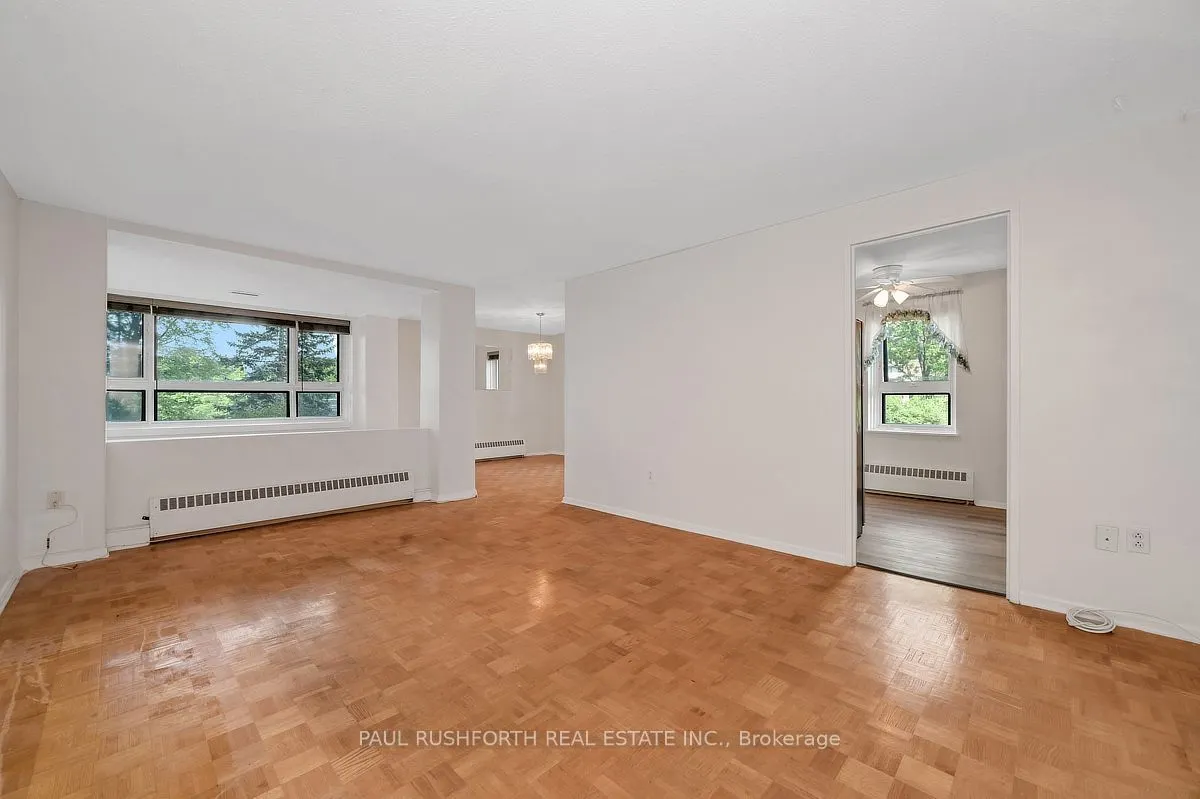 1356 Meadowlands Drive E #201