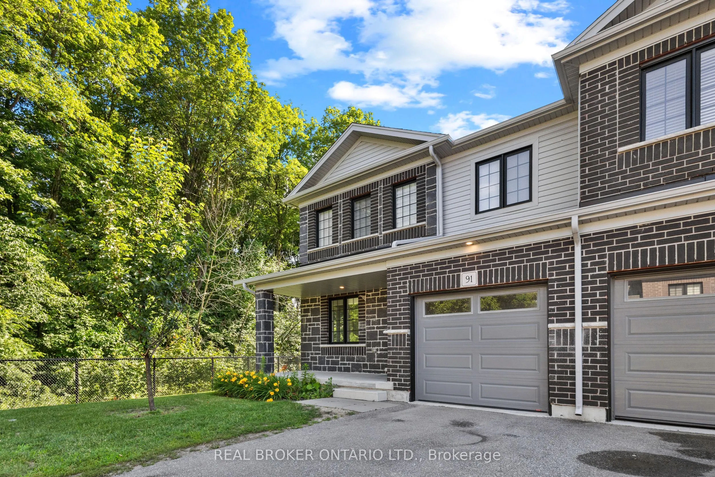 91 Woodedge Circle