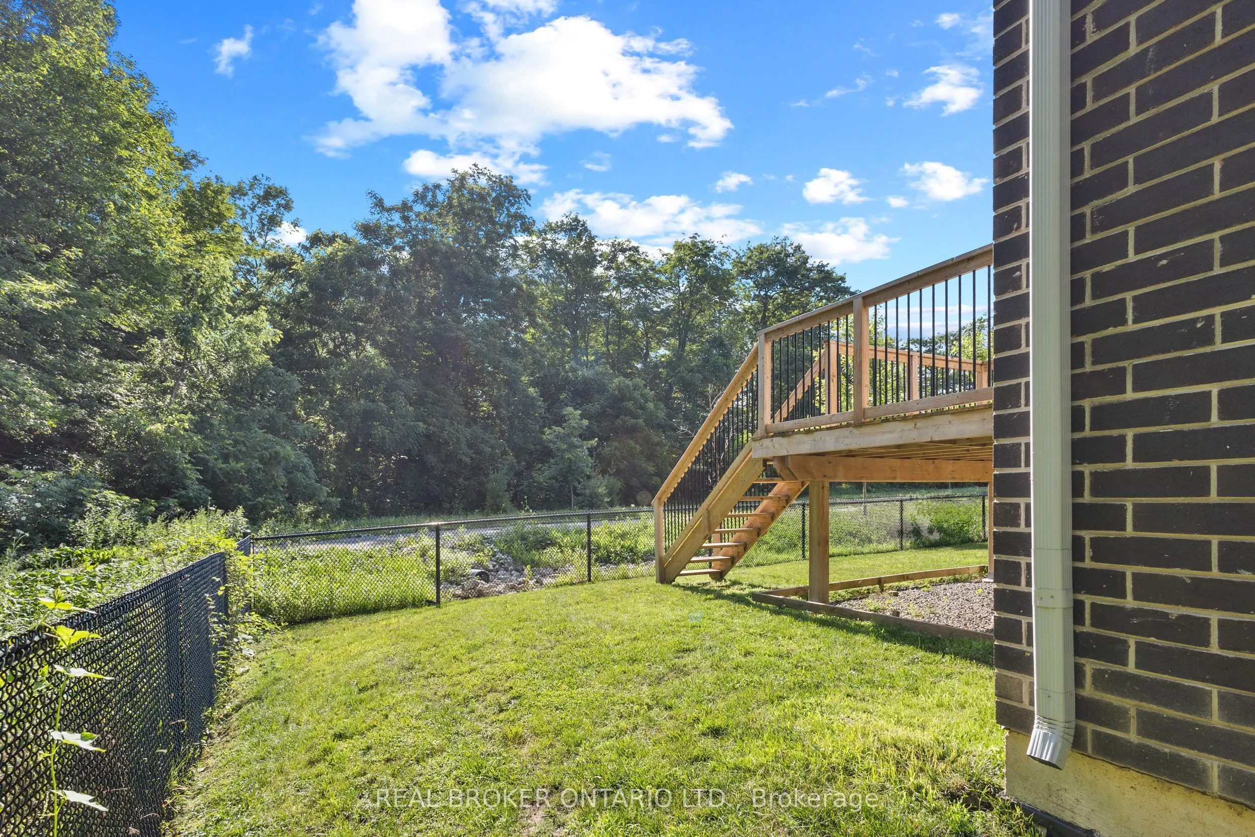 91 Woodedge Circle