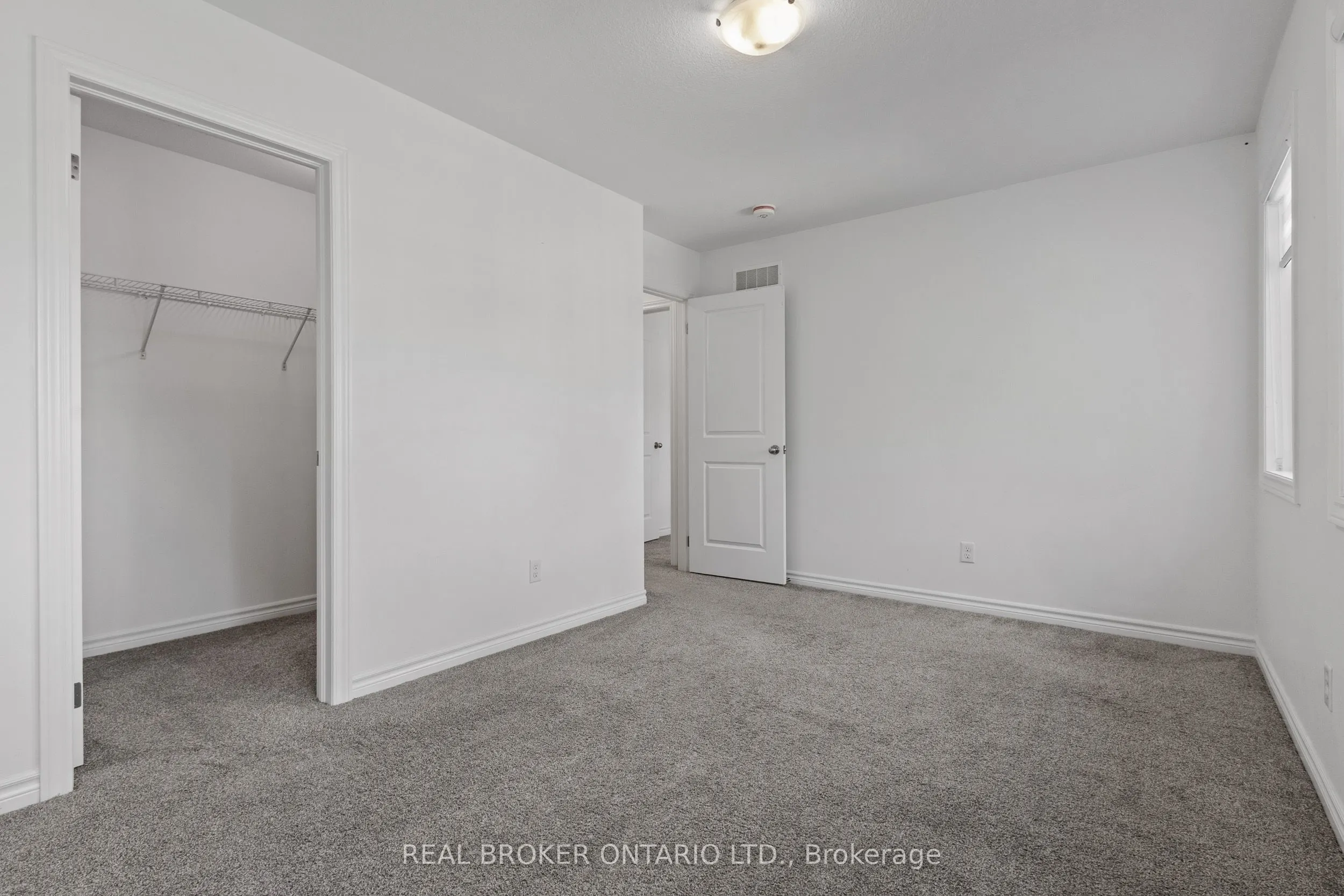 91 Woodedge Circle