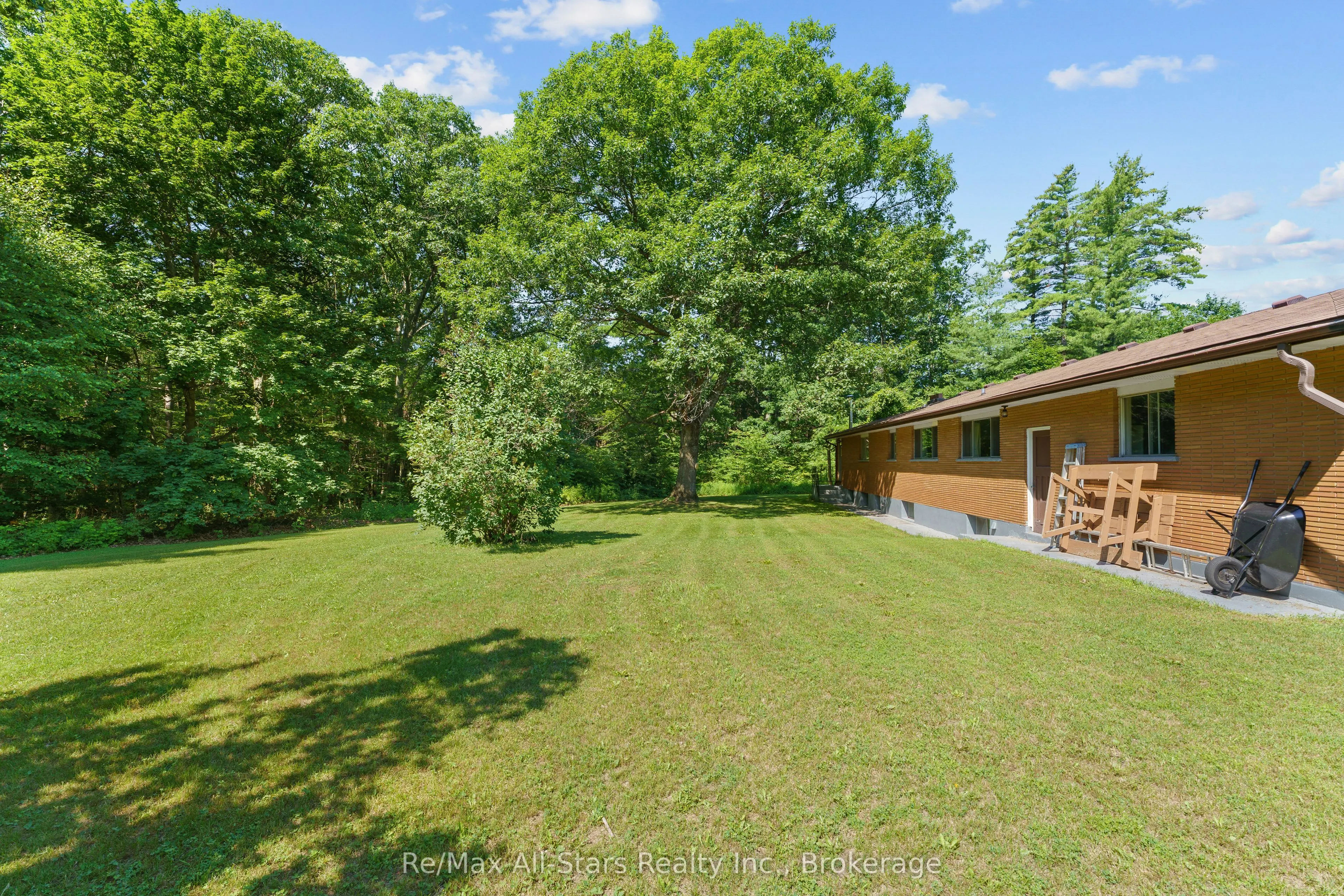6035 Ganaraska Road