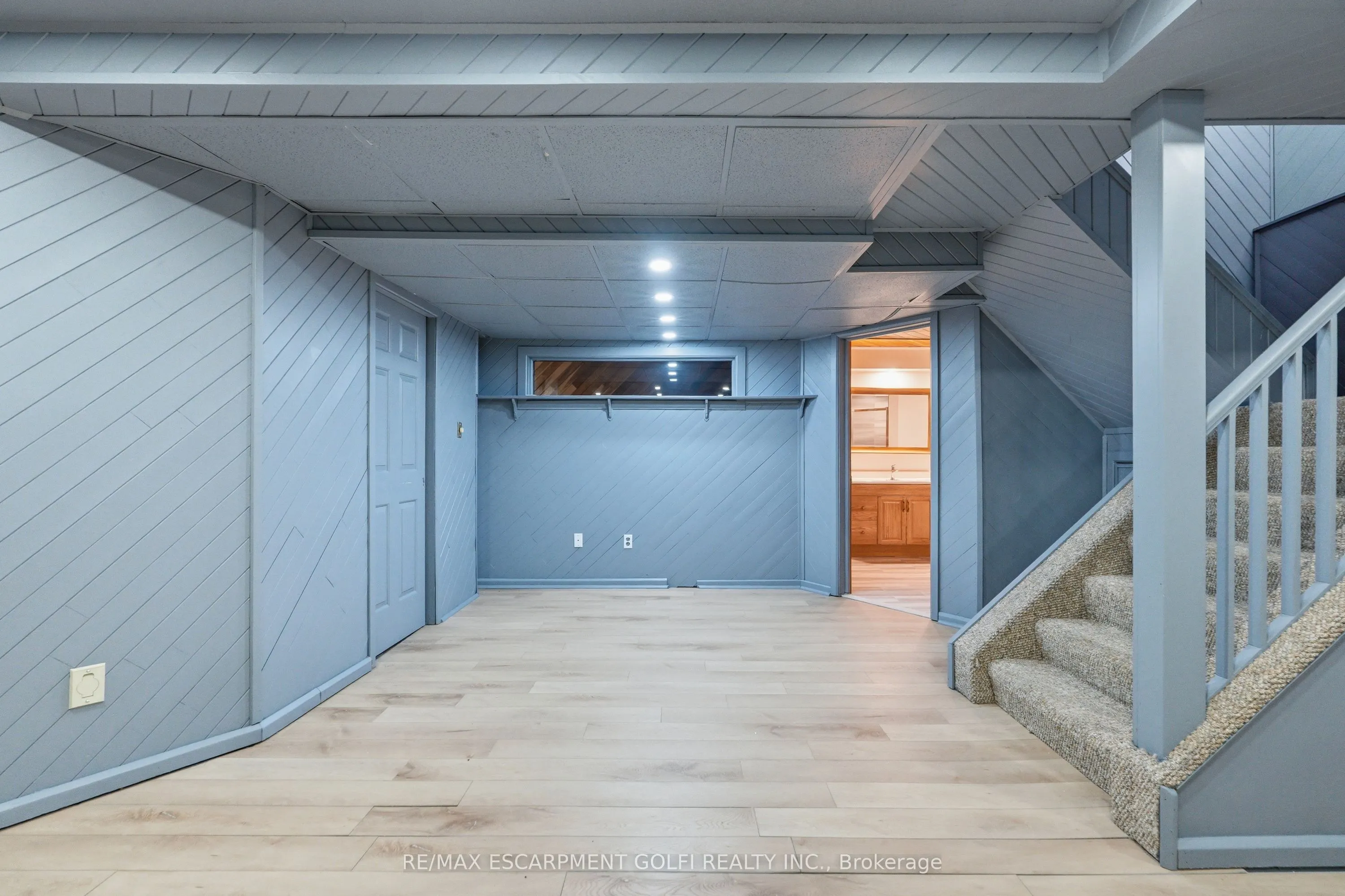 95 Birchpark Drive