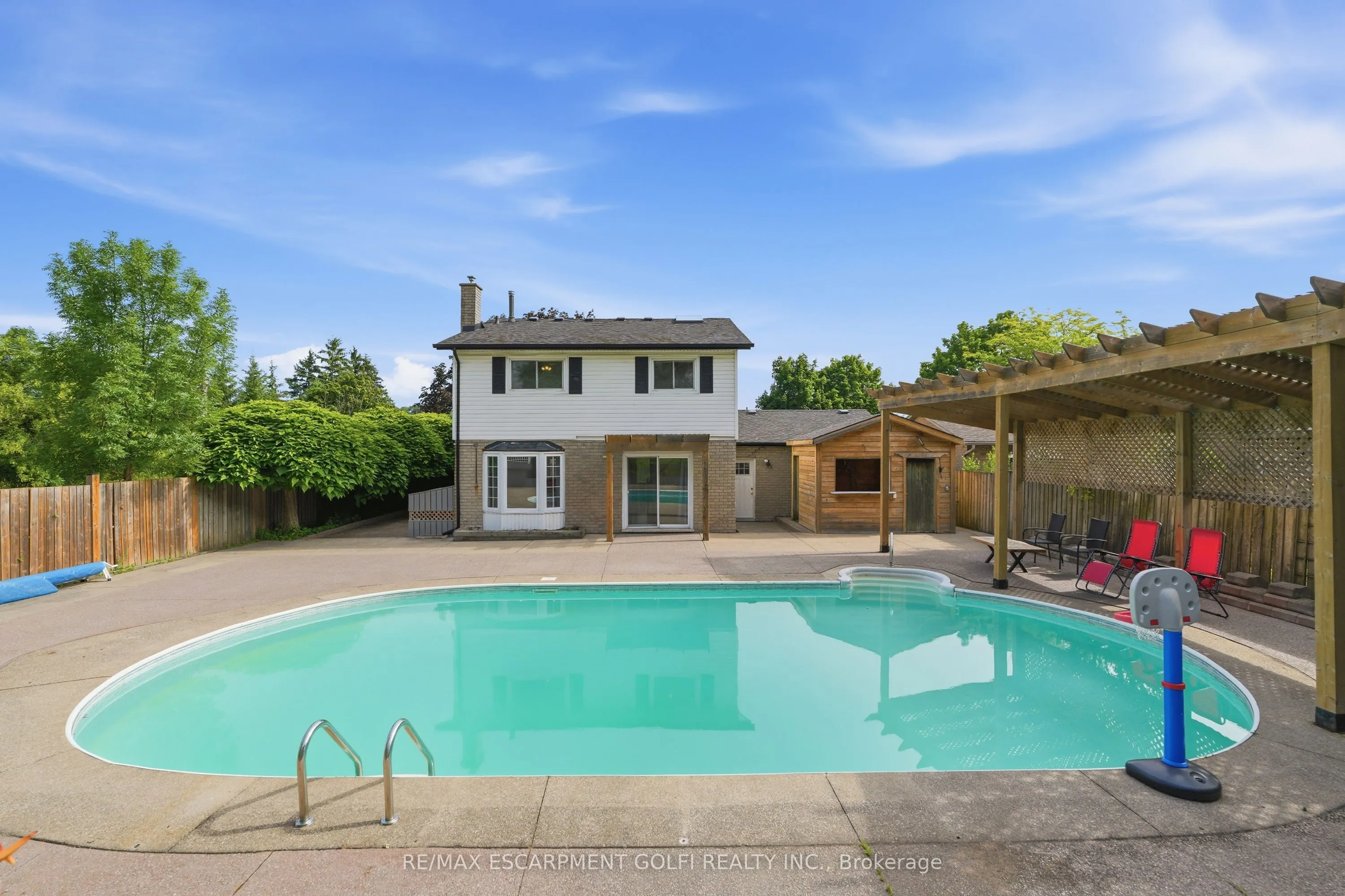 95 Birchpark Drive
