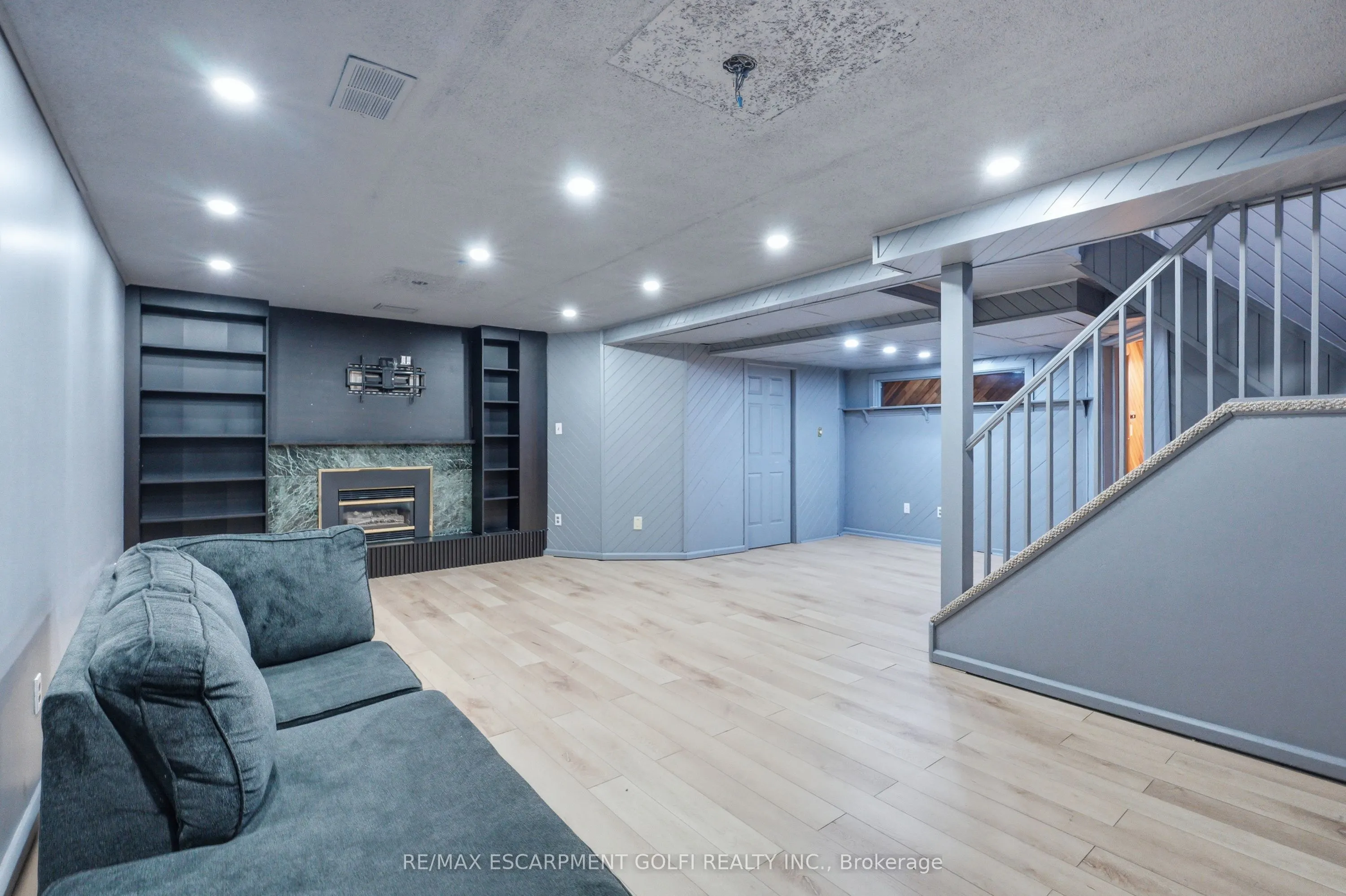 95 Birchpark Drive