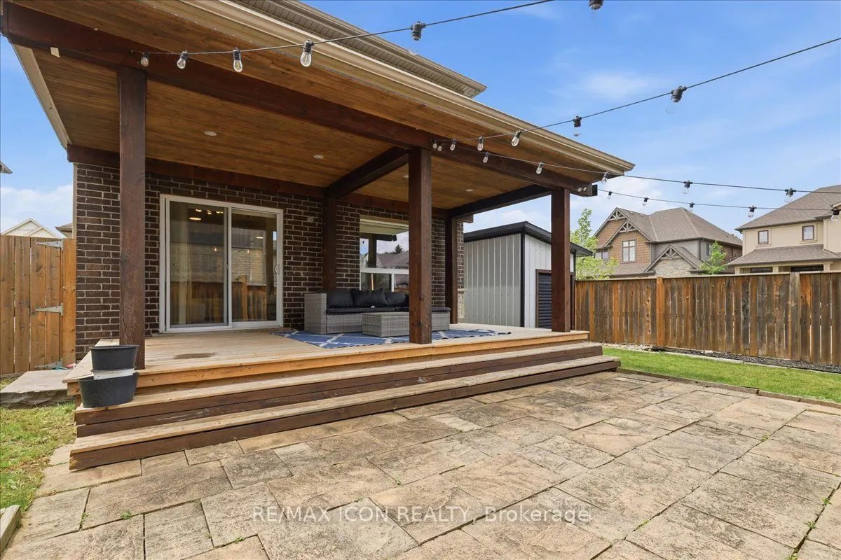 275 Falconridge Drive