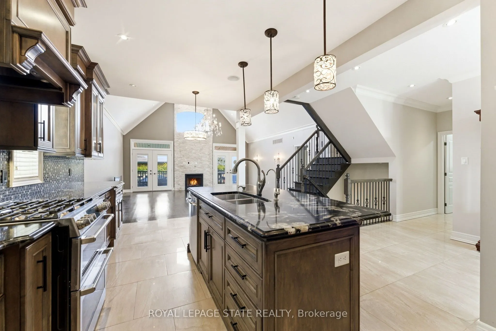 85 Hillcroft Drive