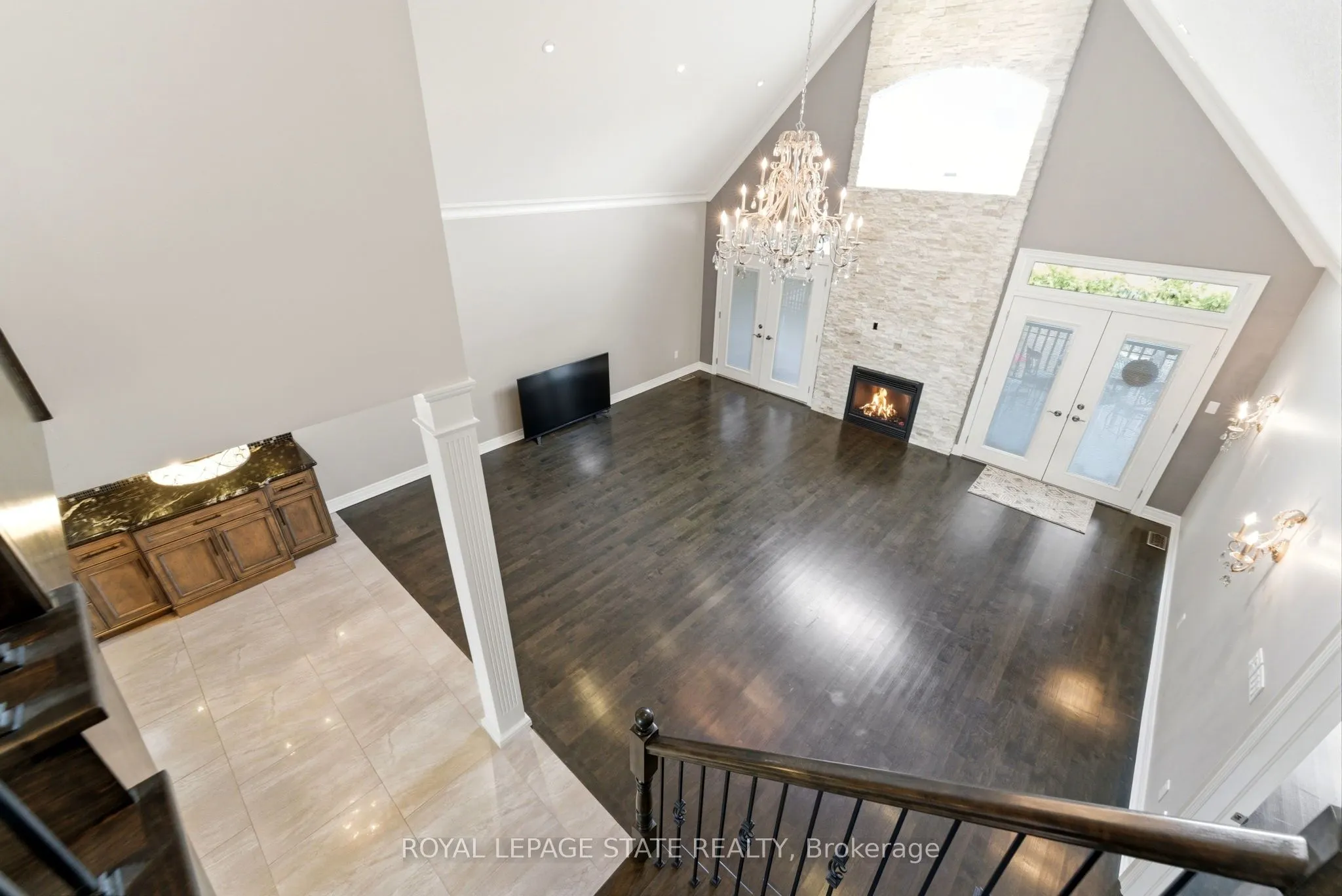 85 Hillcroft Drive