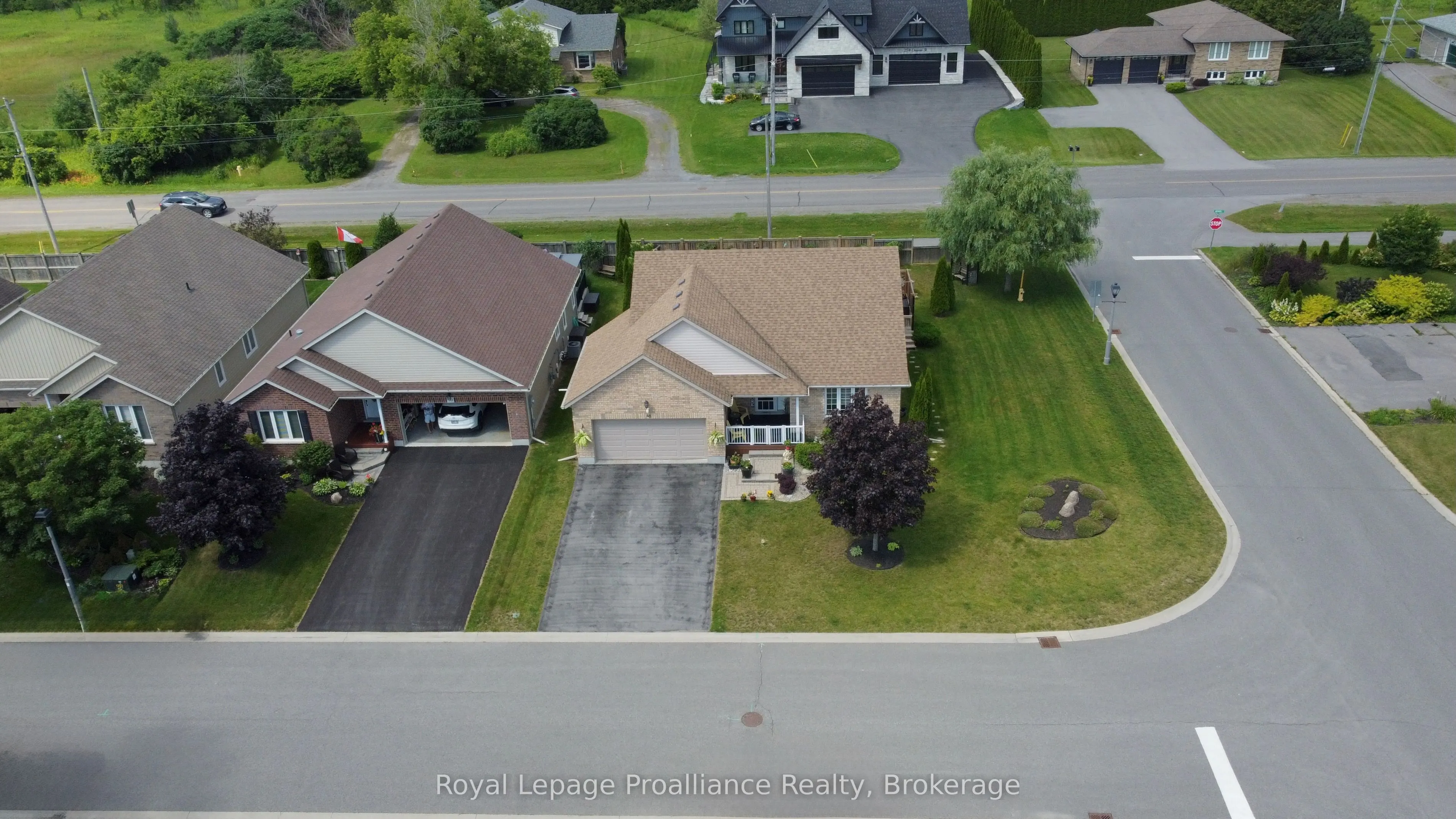 48 Ward Drive