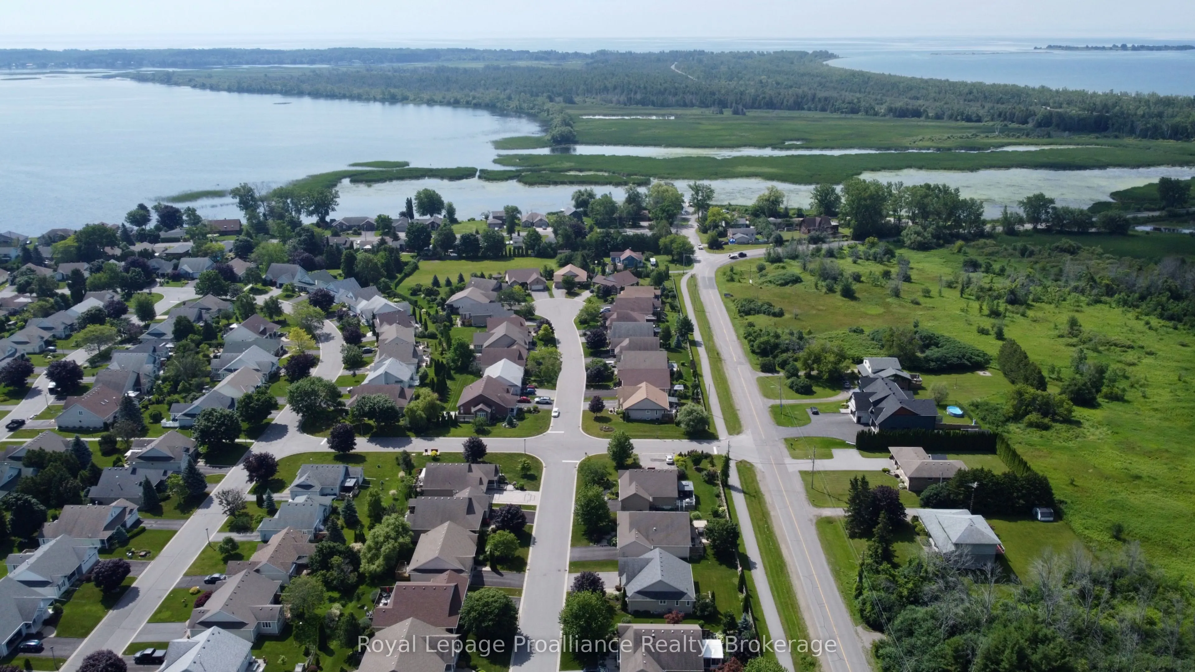 48 Ward Drive